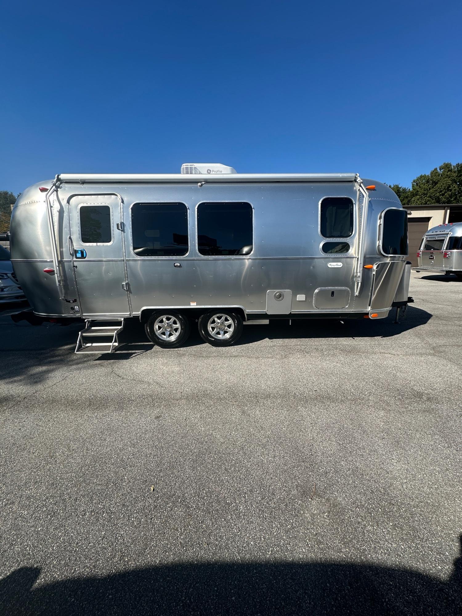 2027 Airstream 2027 Airstream Flying Cloud - thumbnail 4