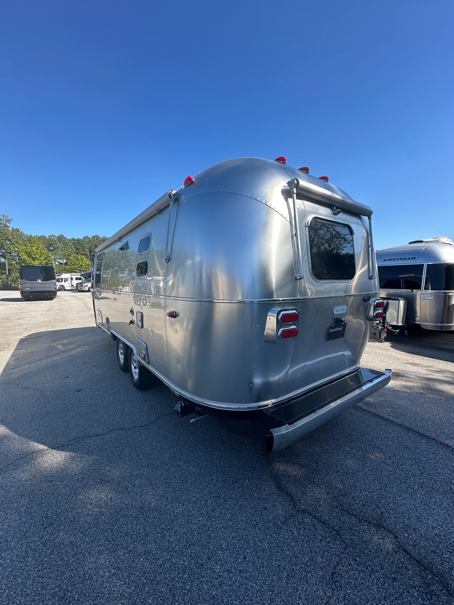 2027 Airstream 2027 Airstream Flying Cloud - thumbnail 7