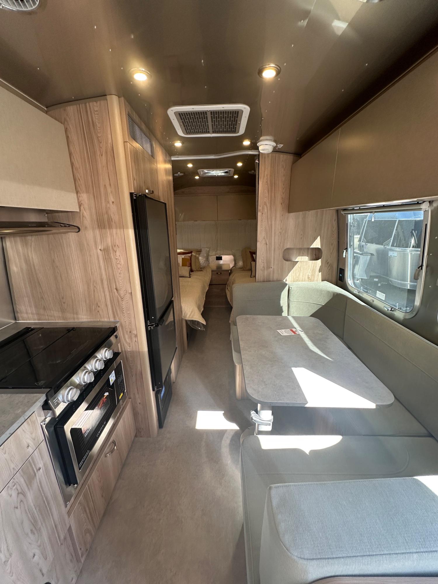2027 Airstream 2027 Airstream Flying Cloud - thumbnail 17