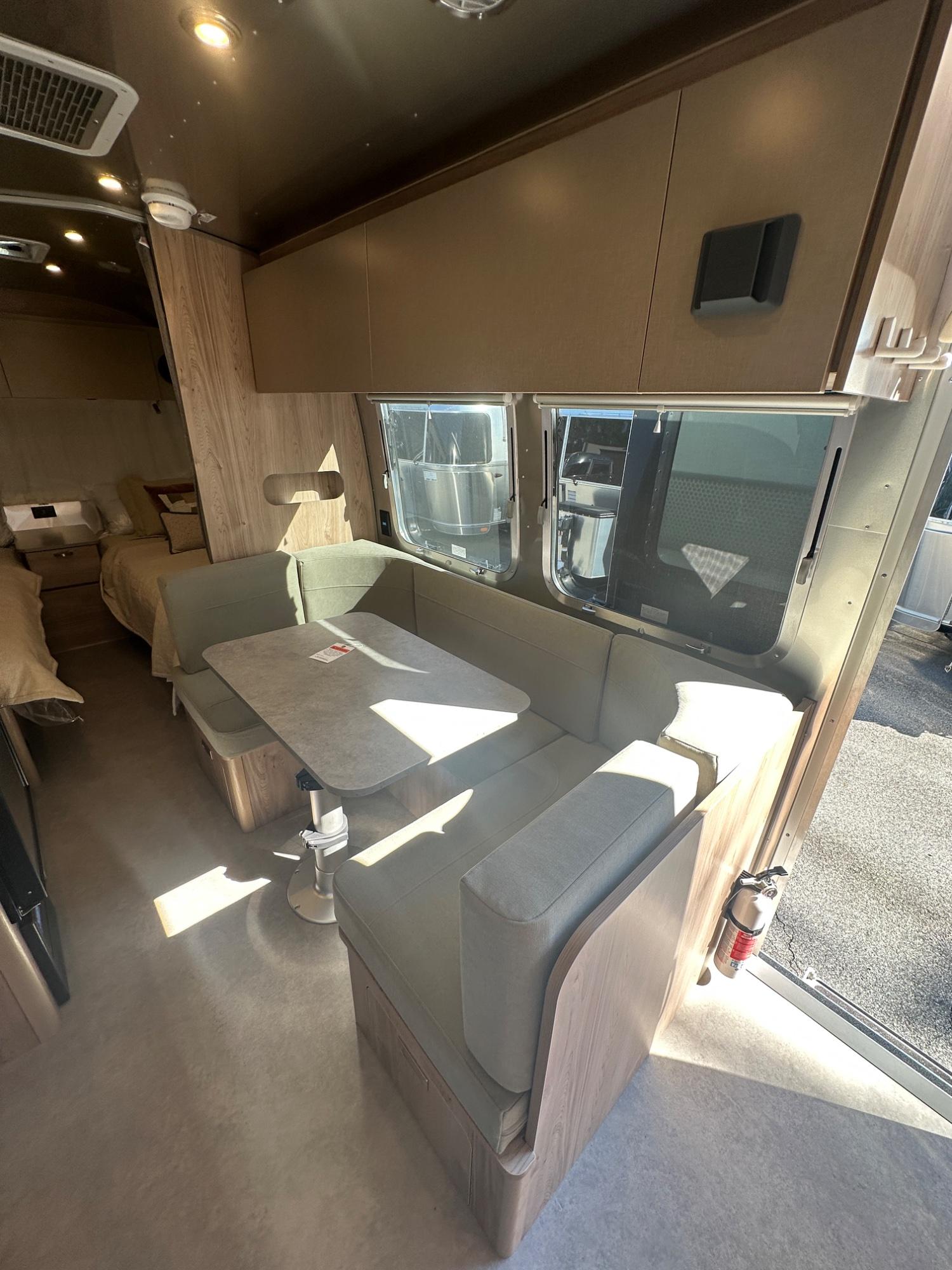 2027 Airstream 2027 Airstream Flying Cloud - thumbnail 36