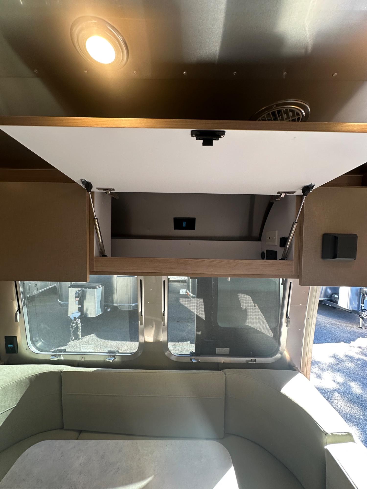2027 Airstream 2027 Airstream Flying Cloud - thumbnail 37