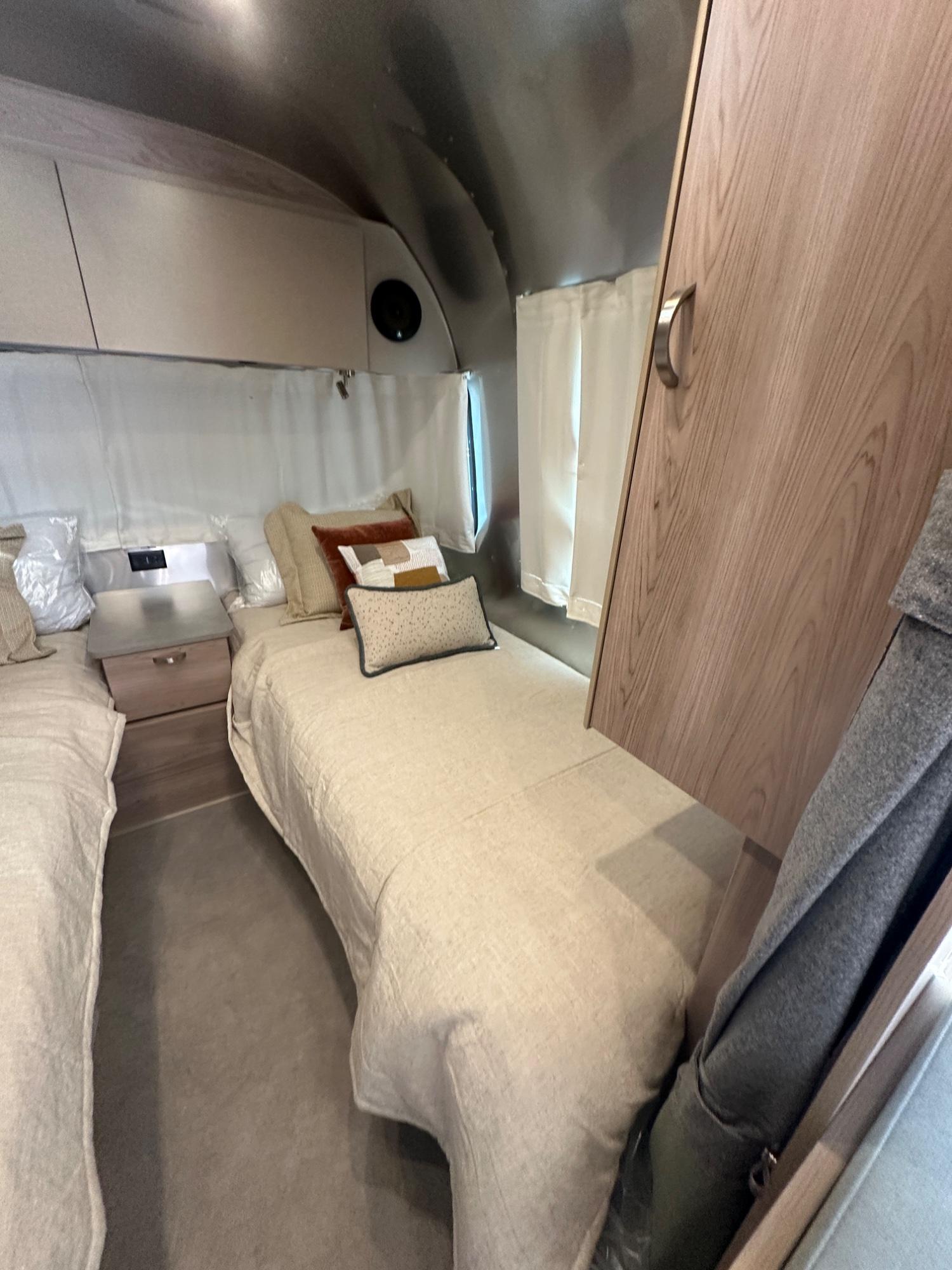 2027 Airstream 2027 Airstream Flying Cloud - thumbnail 41