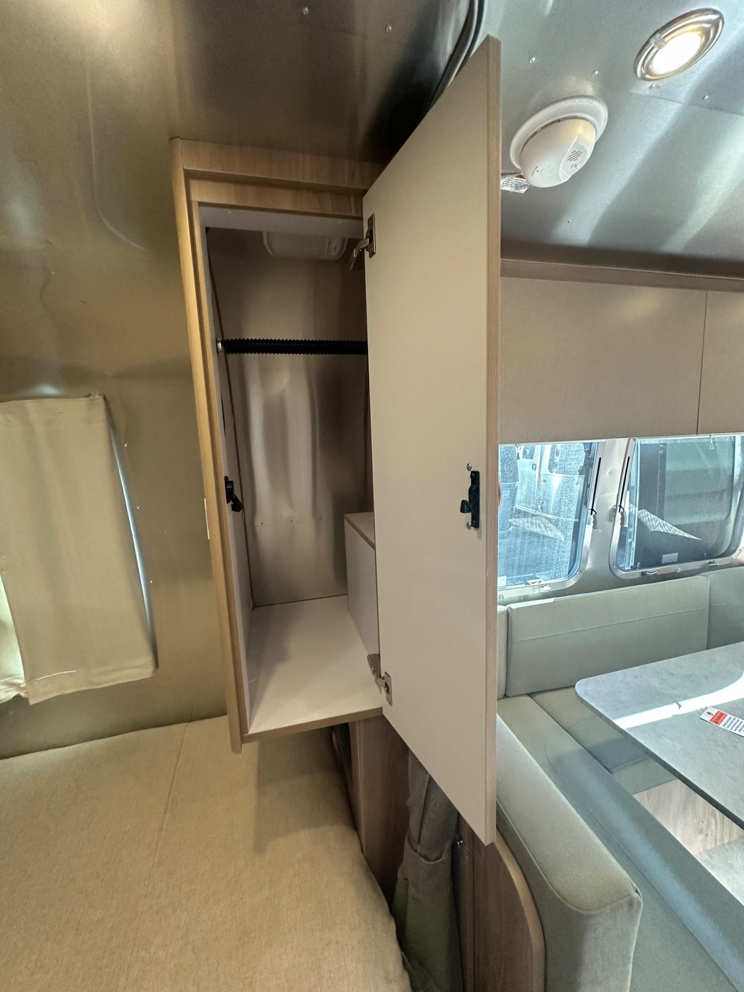 2027 Airstream 2027 Airstream Flying Cloud - thumbnail 42