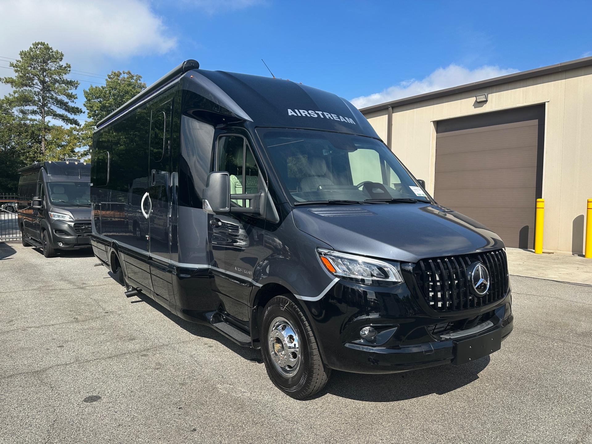 2027 Airstream Atlas 25RT