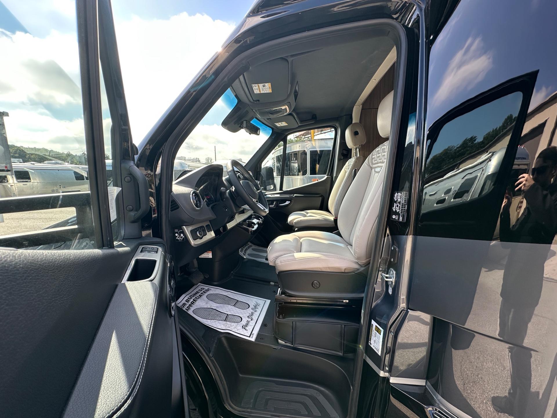 2027 Airstream 2027 Airstream Atlas - thumbnail 10