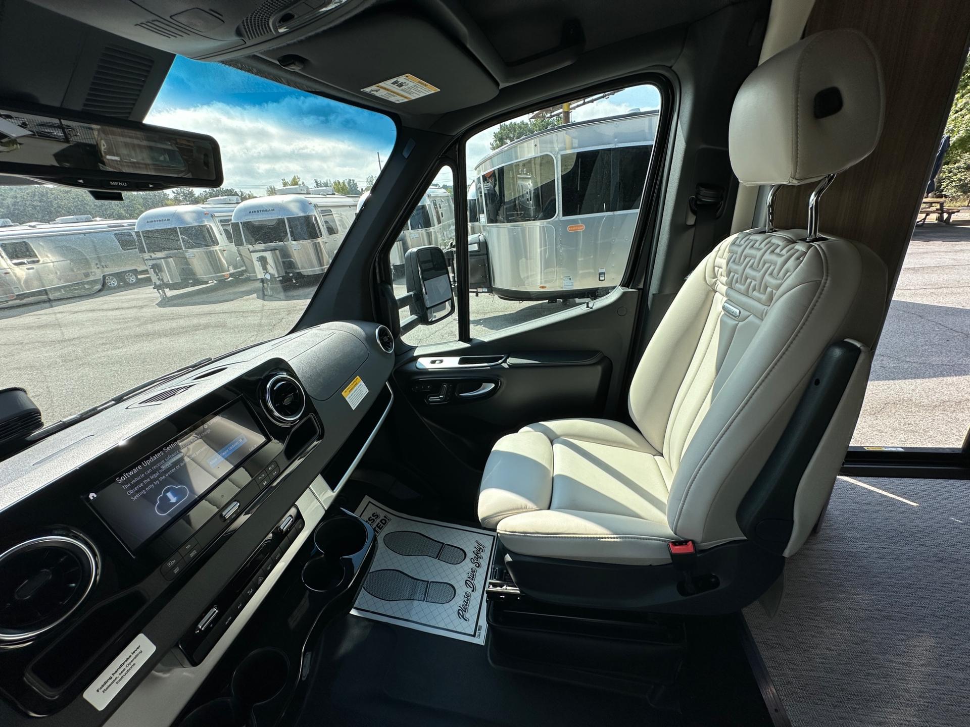 2027 Airstream 2027 Airstream Atlas - thumbnail 15
