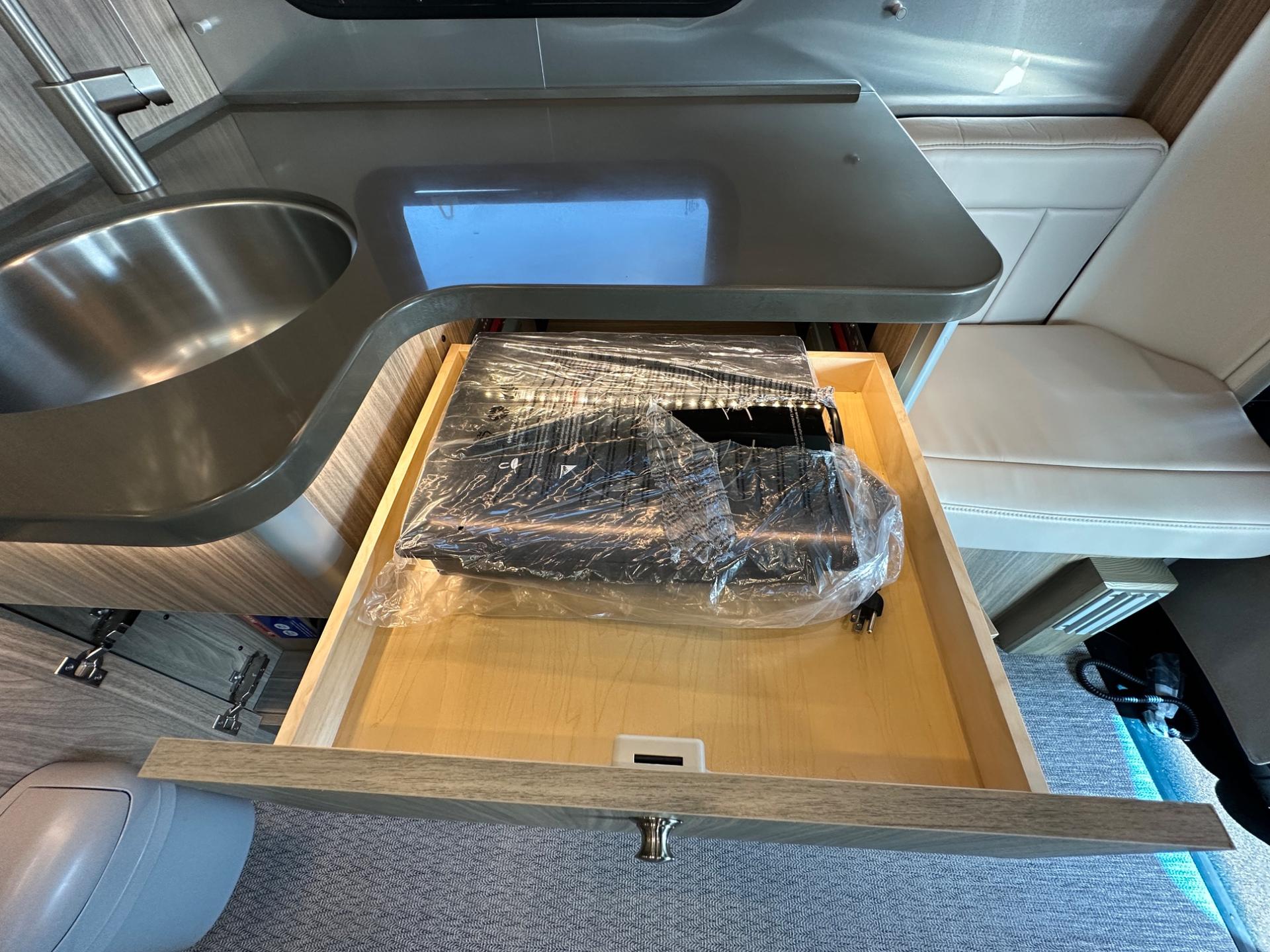 2027 Airstream 2027 Airstream Atlas - thumbnail 22