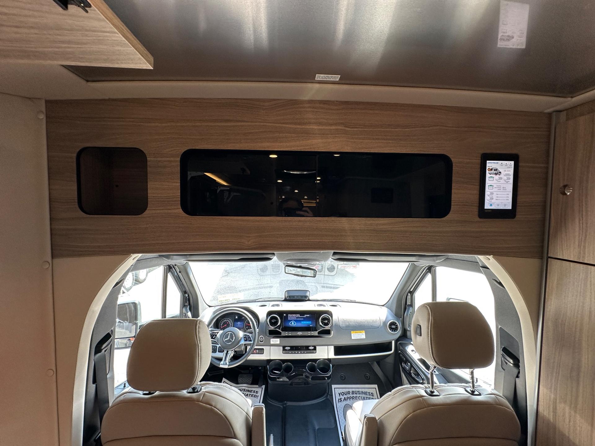 2027 Airstream 2027 Airstream Atlas - thumbnail 24