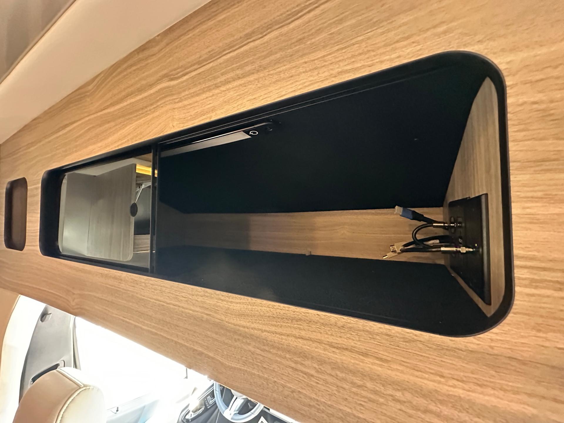 2027 Airstream 2027 Airstream Atlas - thumbnail 25