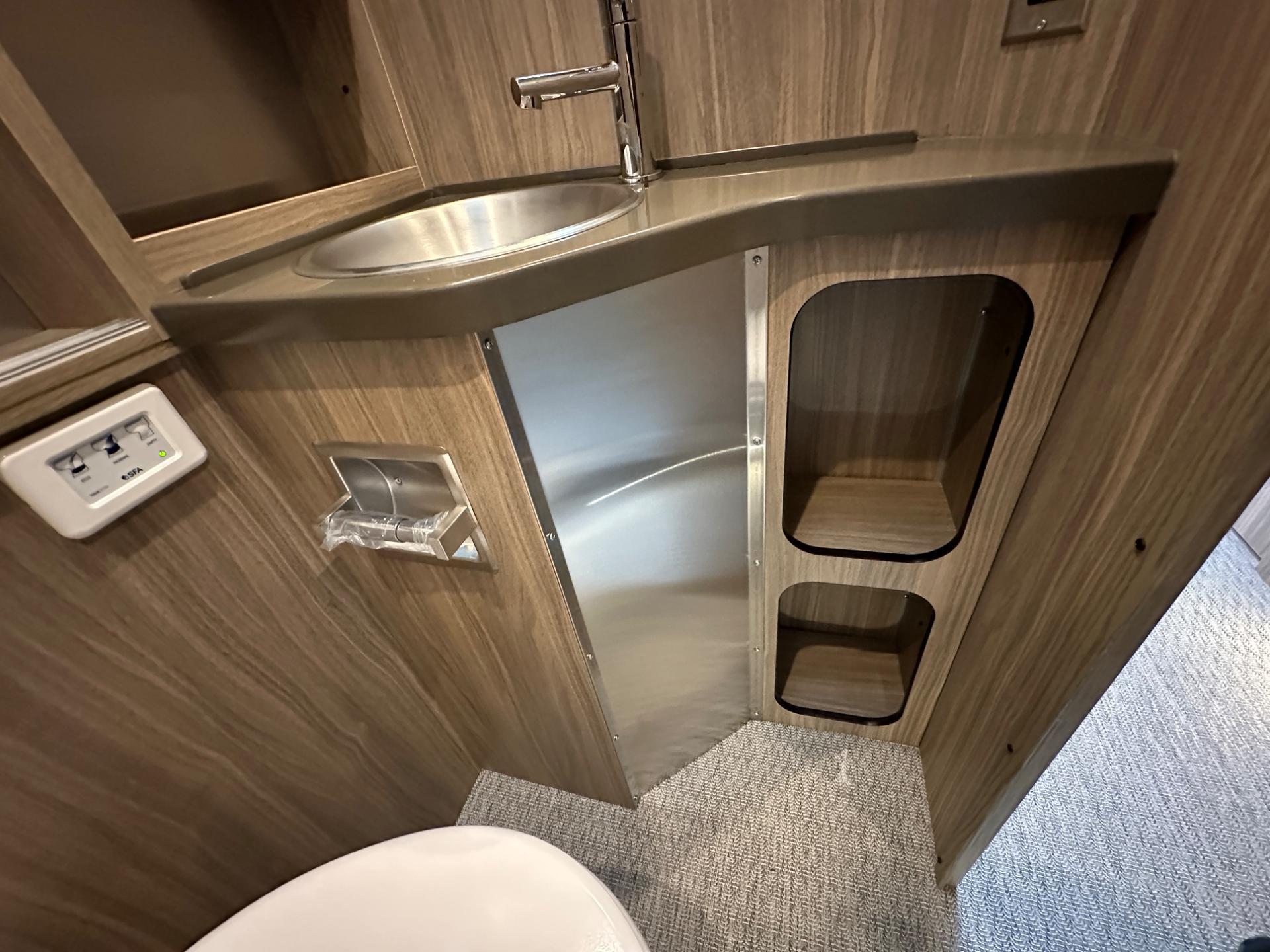 2027 Airstream 2027 Airstream Atlas - thumbnail 33
