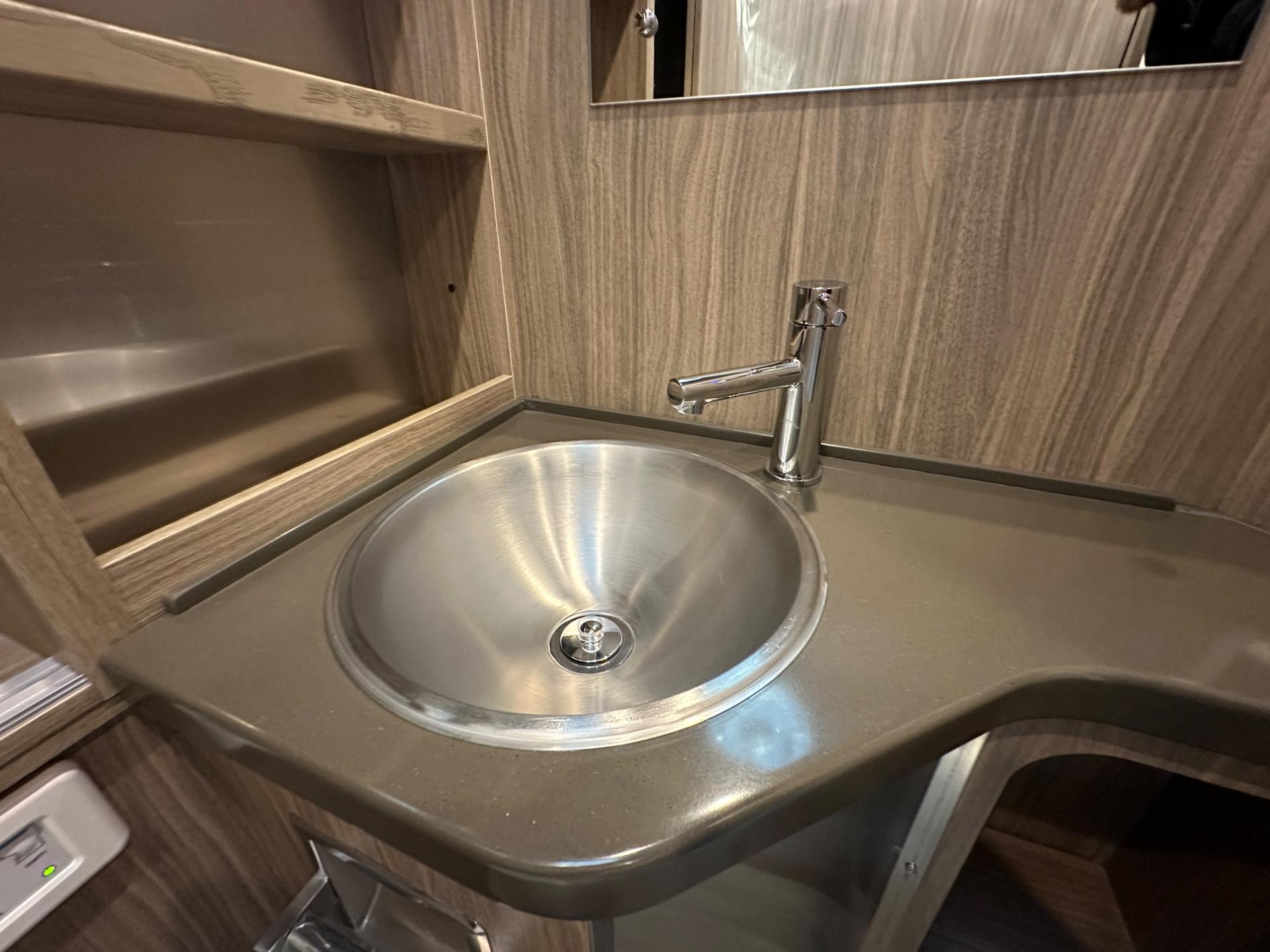 2027 Airstream 2027 Airstream Atlas - thumbnail 34