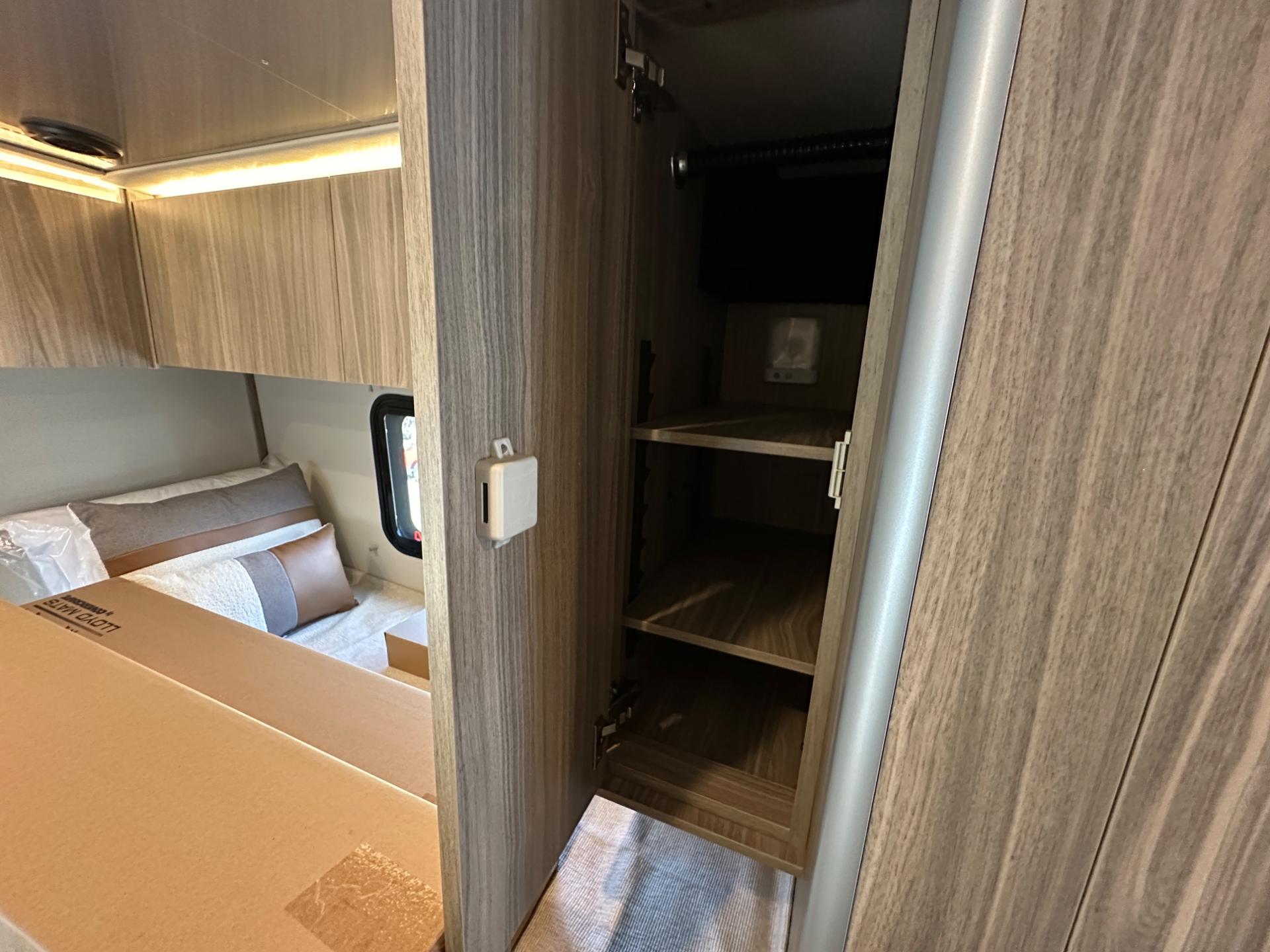 2027 Airstream 2027 Airstream Atlas - thumbnail 39