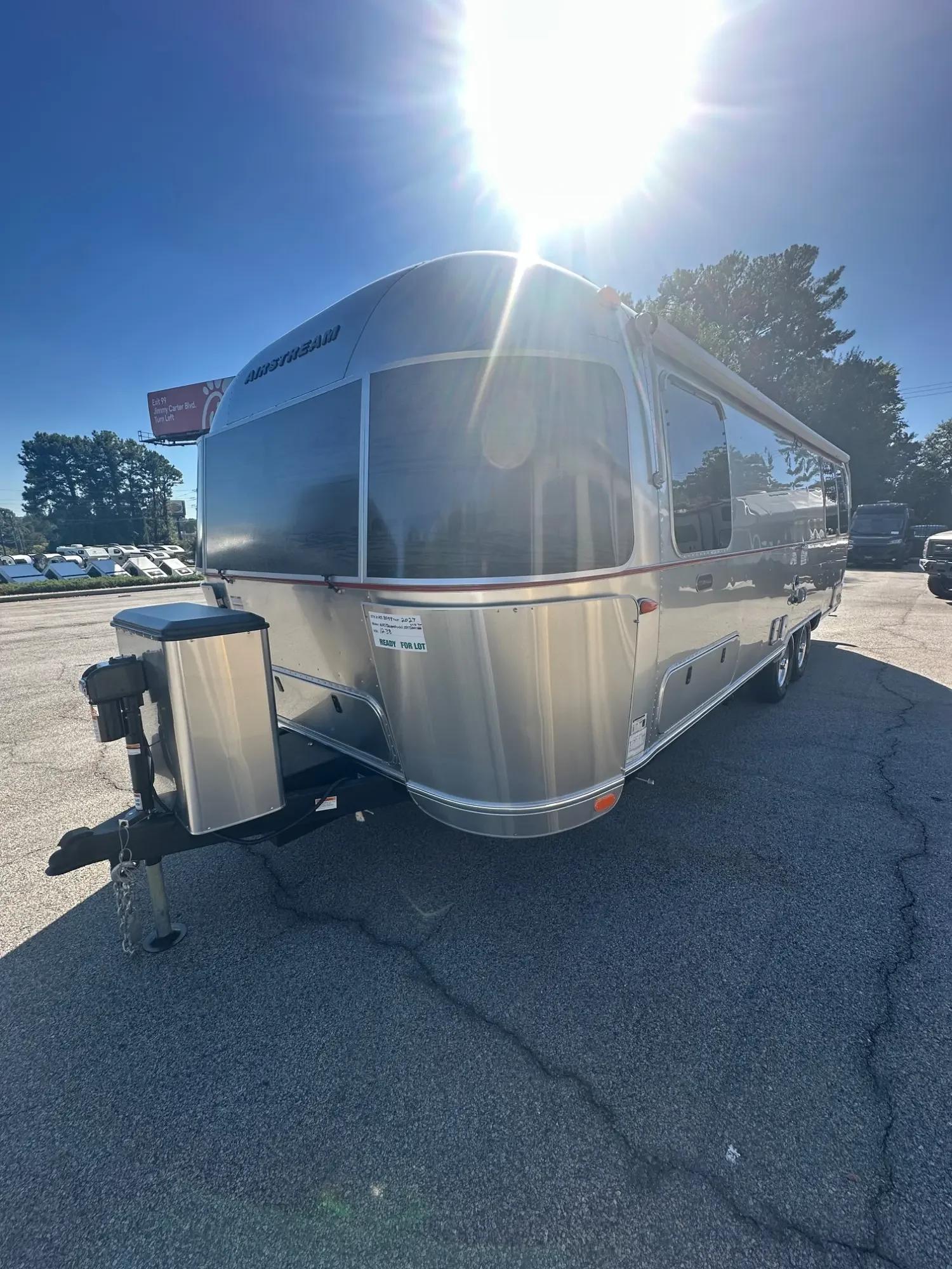 2027 Airstream 2027 Airstream Stetson 6666 SE - thumbnail 8