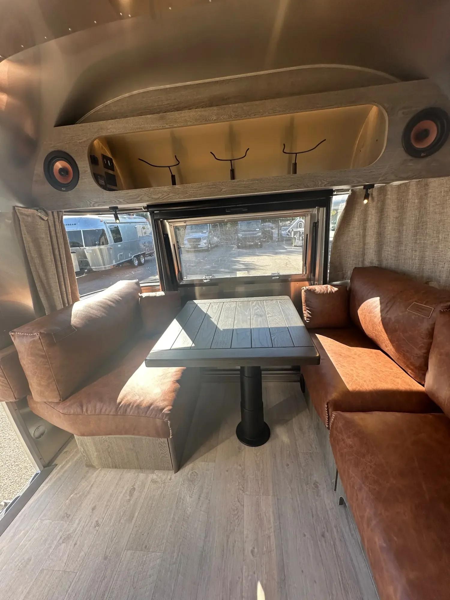2027 Airstream 2027 Airstream Stetson 6666 SE - thumbnail 12