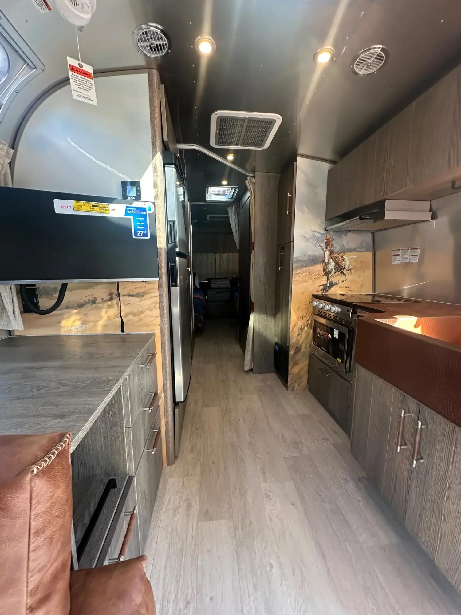 2027 Airstream 2027 Airstream Stetson 6666 SE - thumbnail 17