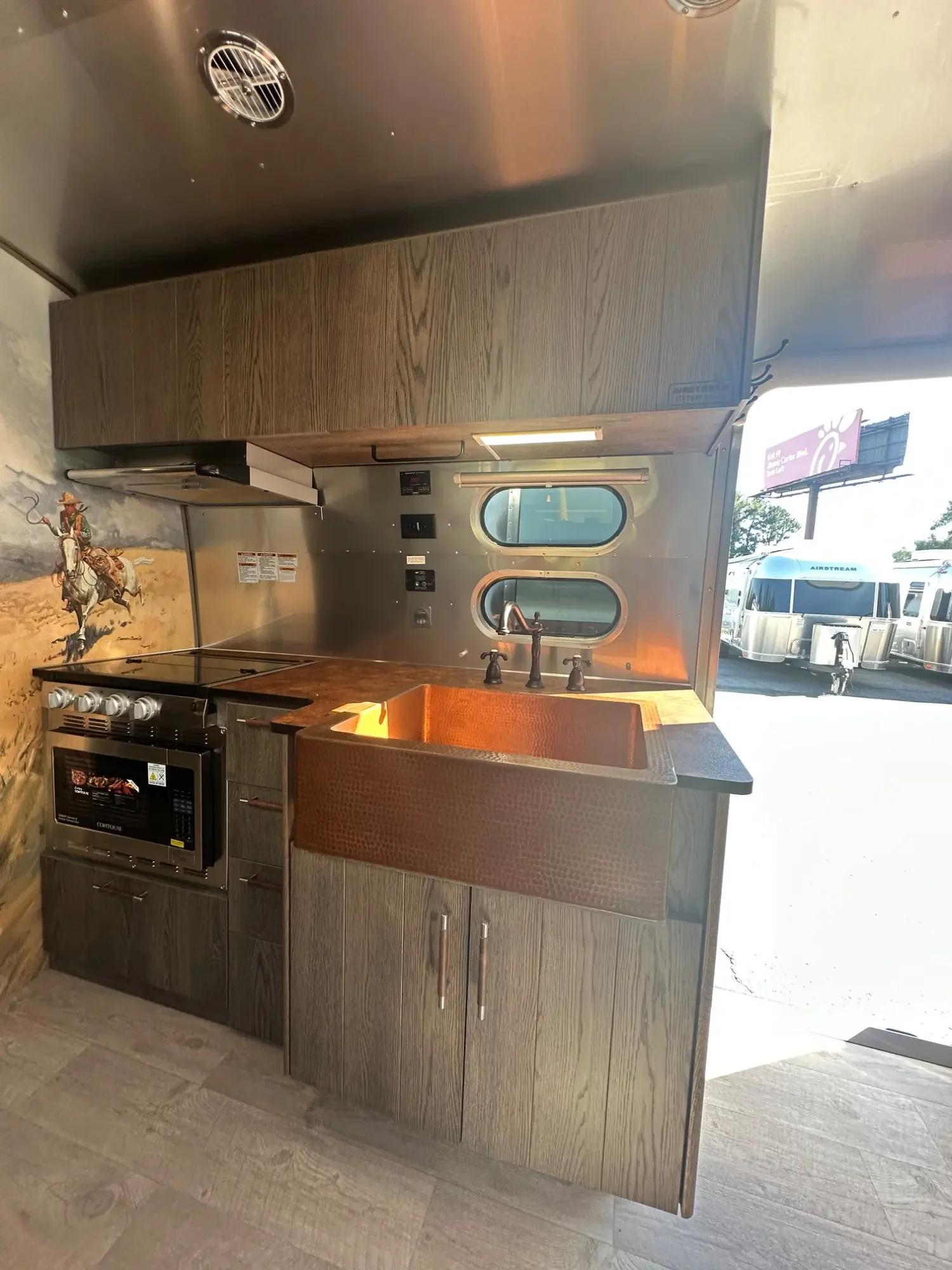 2027 Airstream 2027 Airstream Stetson 6666 SE - thumbnail 20