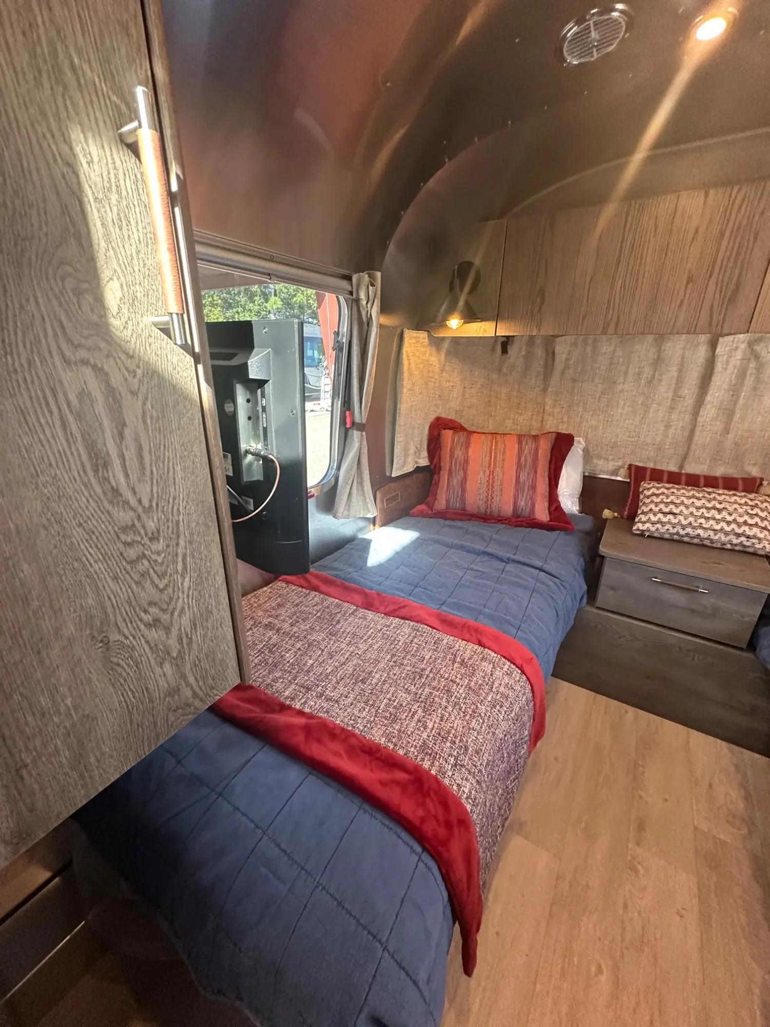 2027 Airstream 2027 Airstream Stetson 6666 SE - thumbnail 25