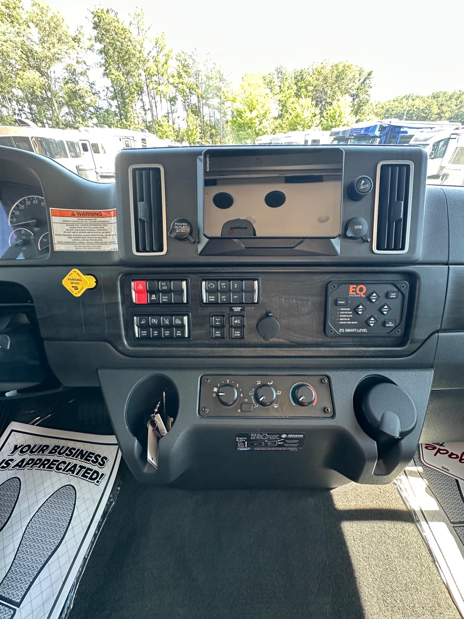 2027 Renegade RV 2027 Renegade RV Verona - thumbnail 13