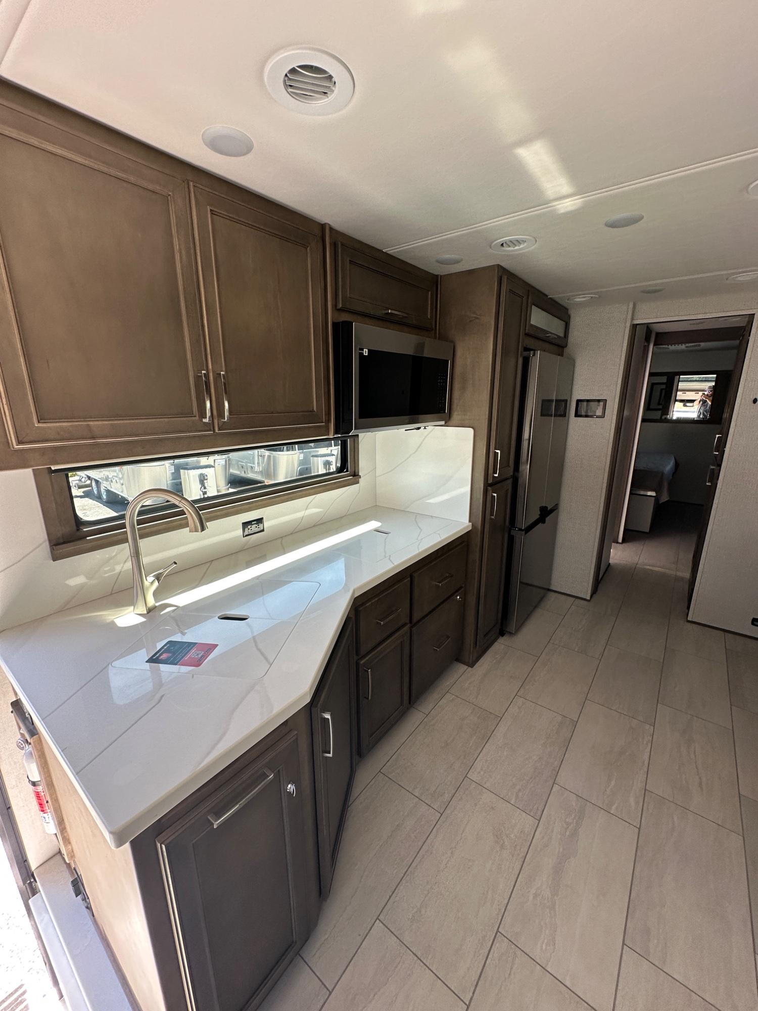 2027 Renegade RV 2027 Renegade RV Verona - thumbnail 16