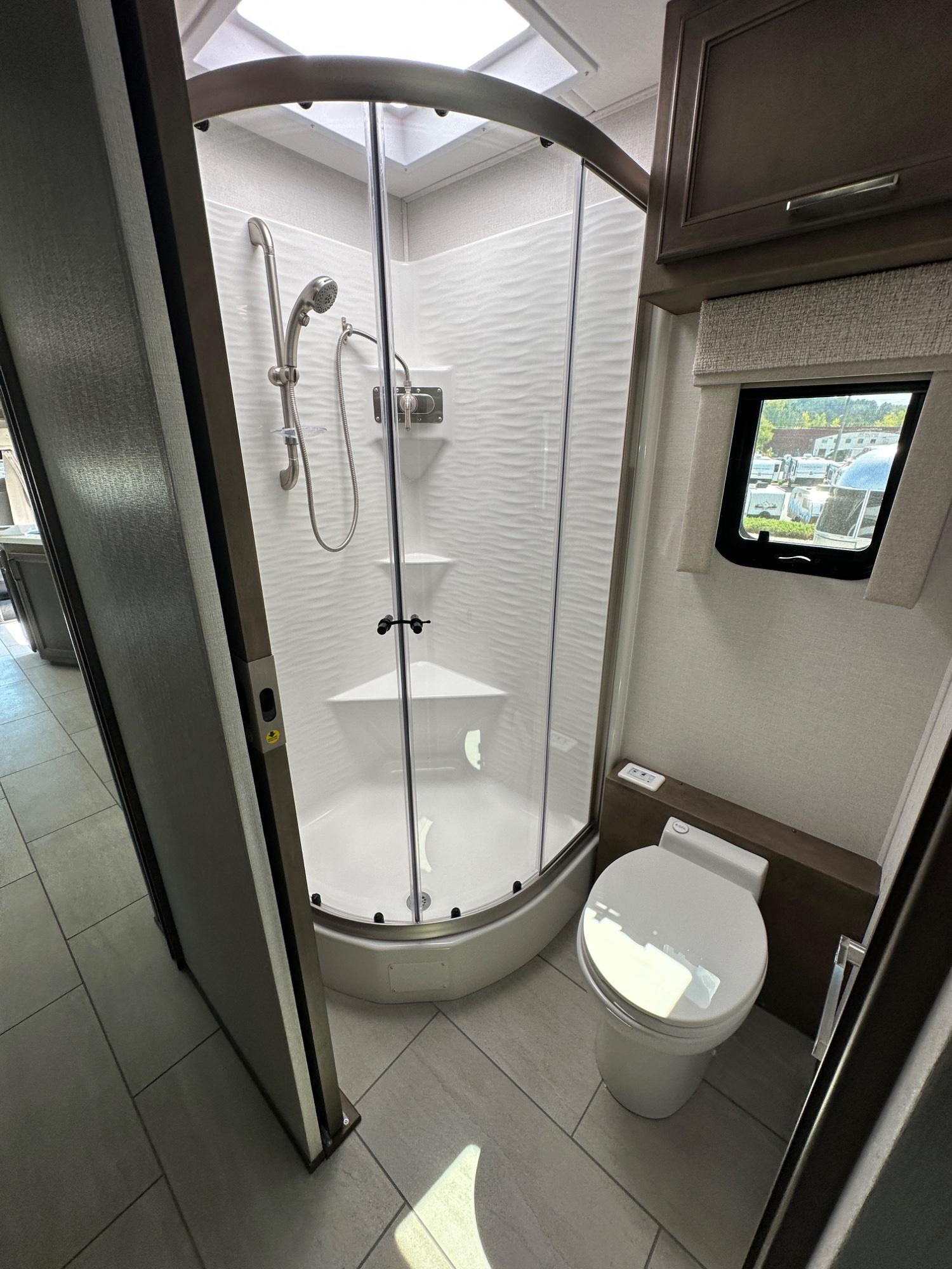 2027 Renegade RV 2027 Renegade RV Verona - thumbnail 26