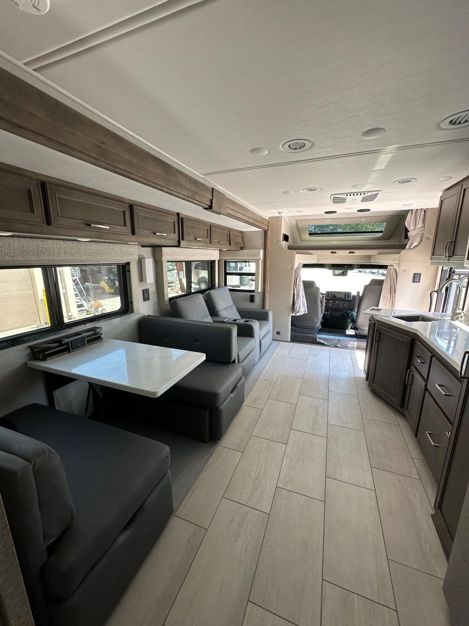 2027 Renegade RV 2027 Renegade RV Verona - thumbnail 10