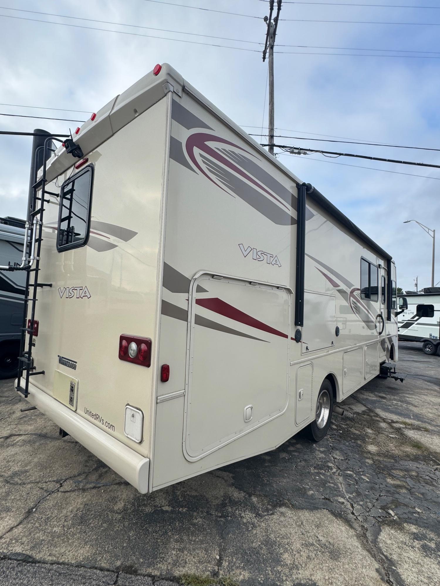 2017 Winnebago 2017 Winnebago Vista - thumbnail 5