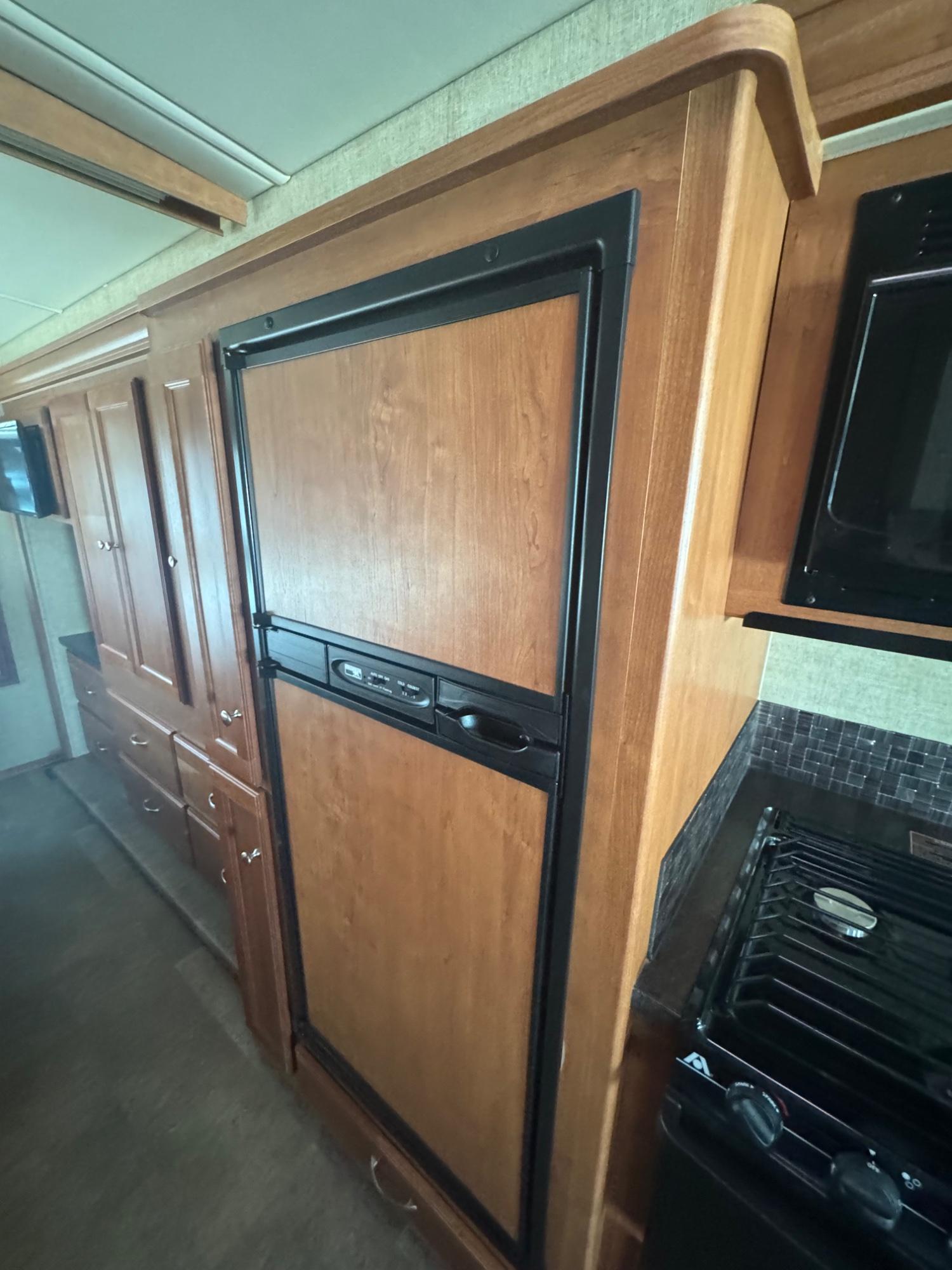 2017 Winnebago 2017 Winnebago Vista - thumbnail 13