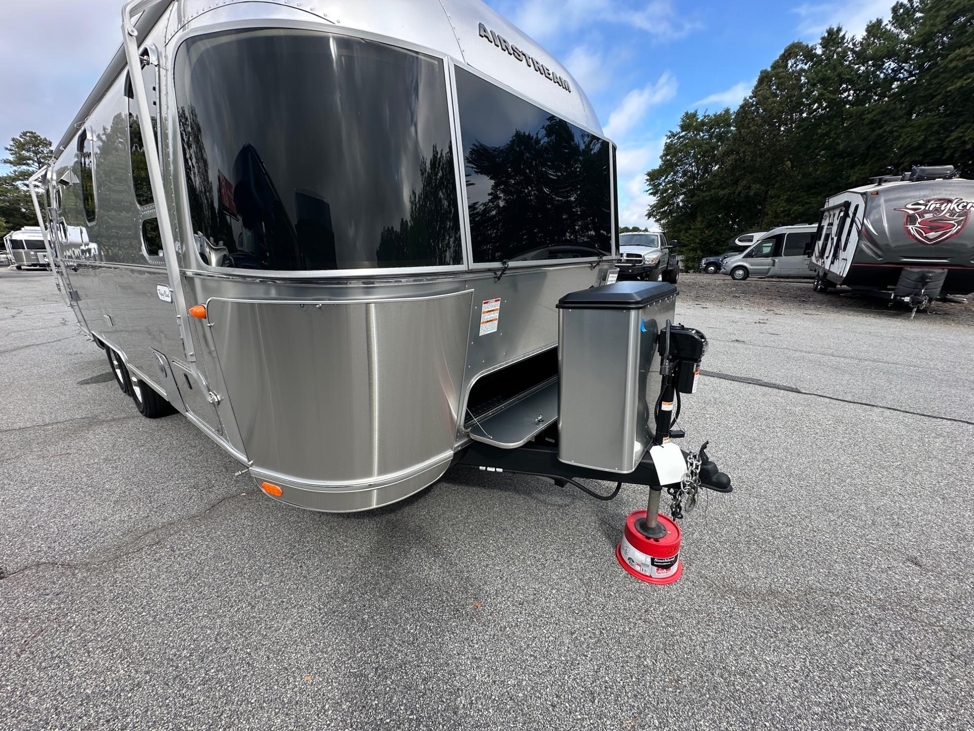 2027 Airstream 2027 Airstream Flying Cloud - thumbnail 10