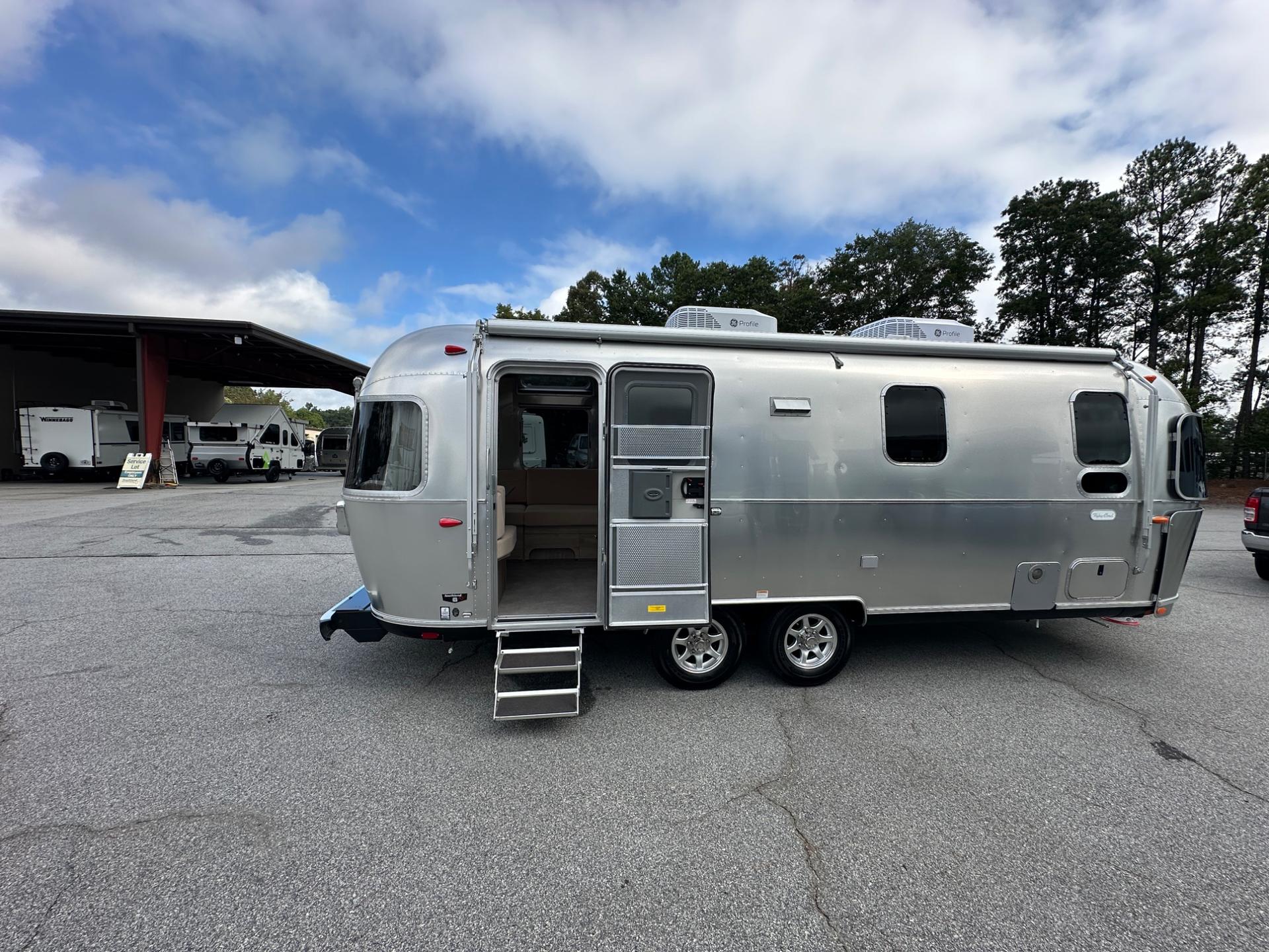 2027 Airstream 2027 Airstream Flying Cloud - thumbnail 12
