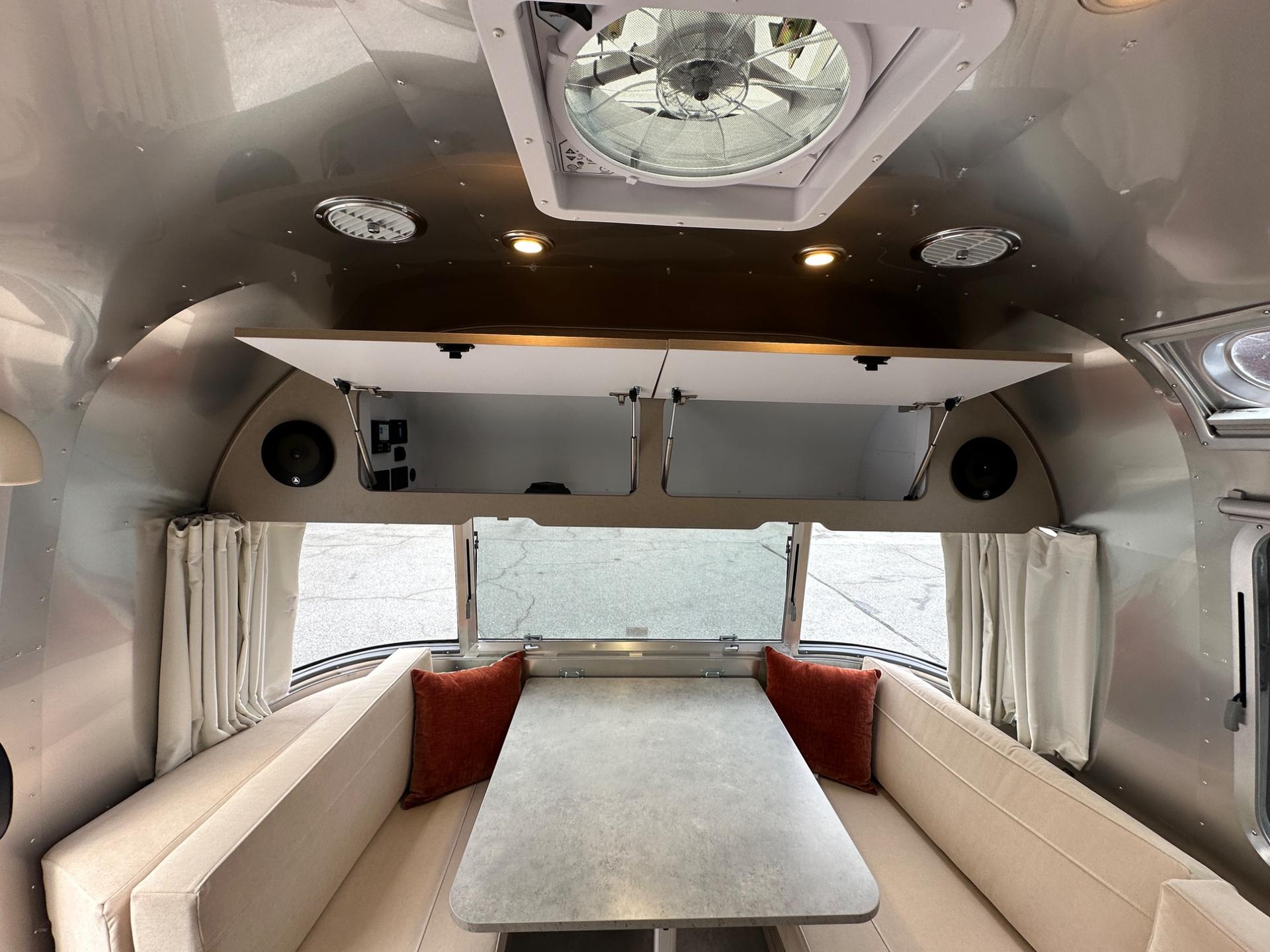 2027 Airstream 2027 Airstream Flying Cloud - thumbnail 15