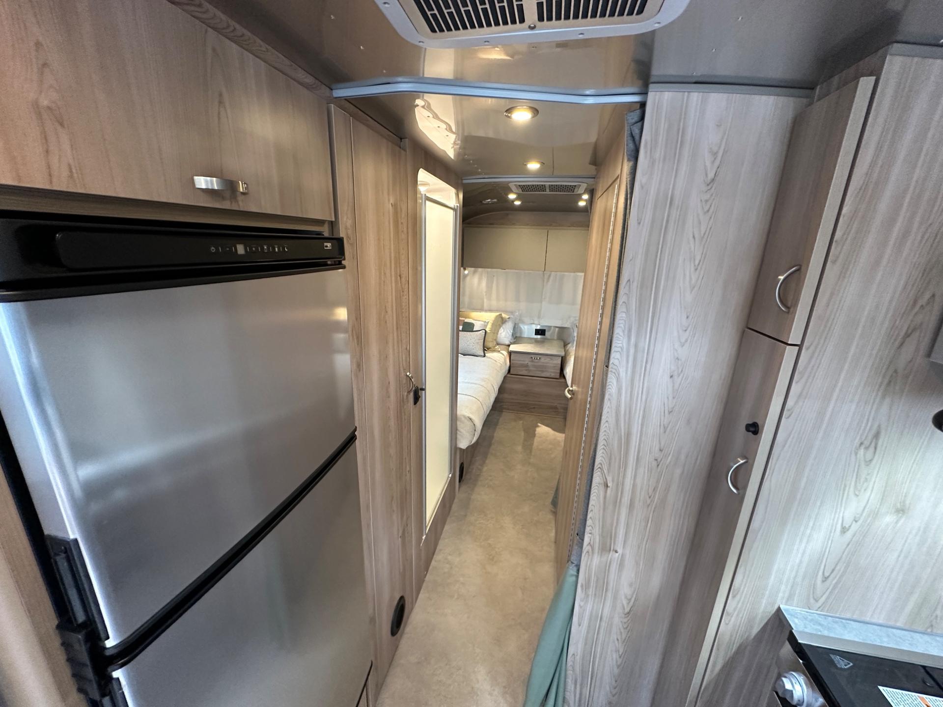2027 Airstream 2027 Airstream Flying Cloud - thumbnail 22