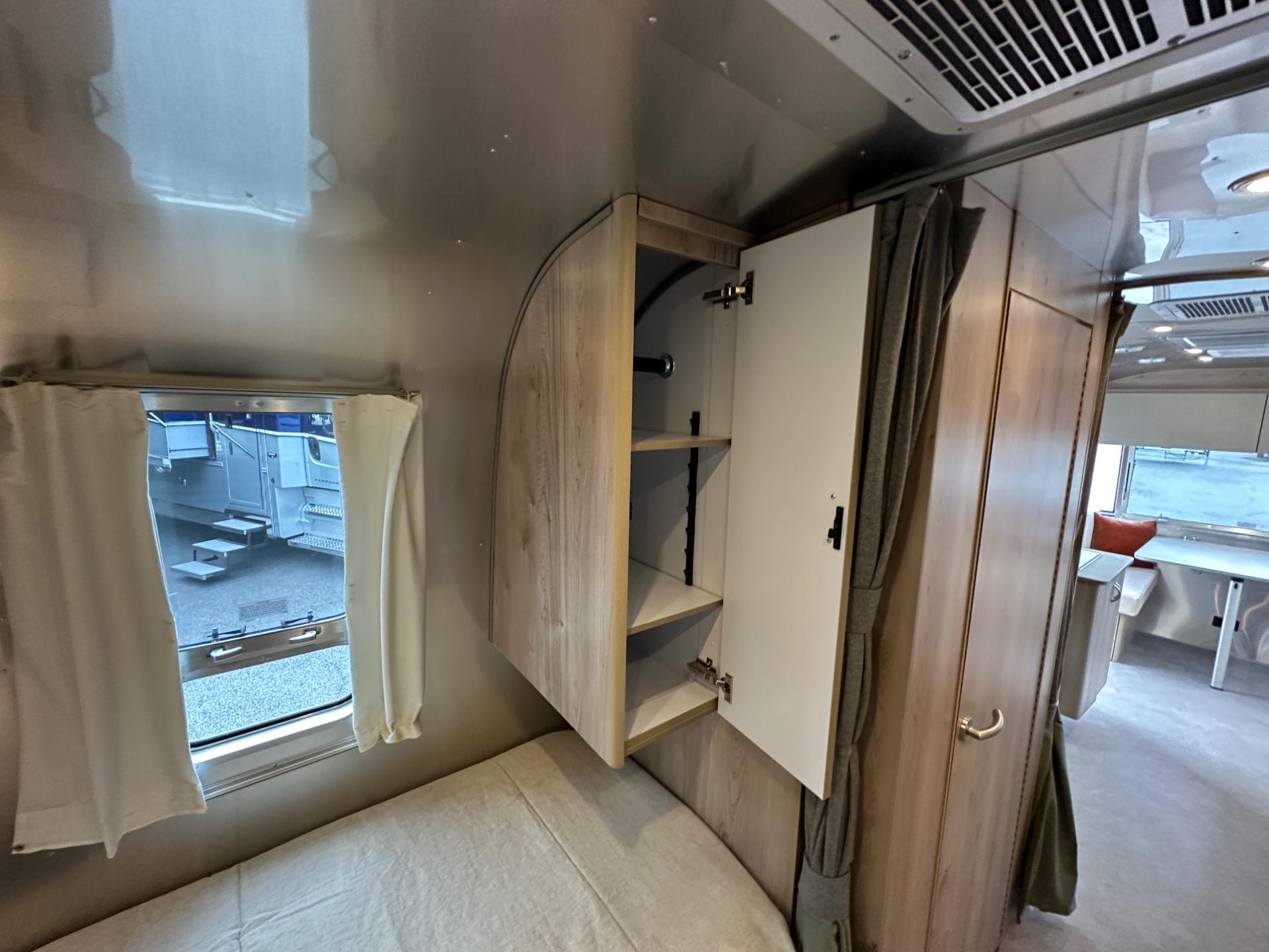 2027 Airstream 2027 Airstream Flying Cloud - thumbnail 29
