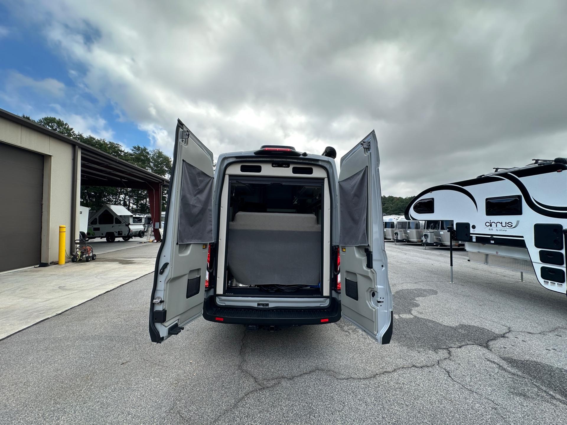 2025 Coachmen 2025 Coachmen Beyond - thumbnail 6