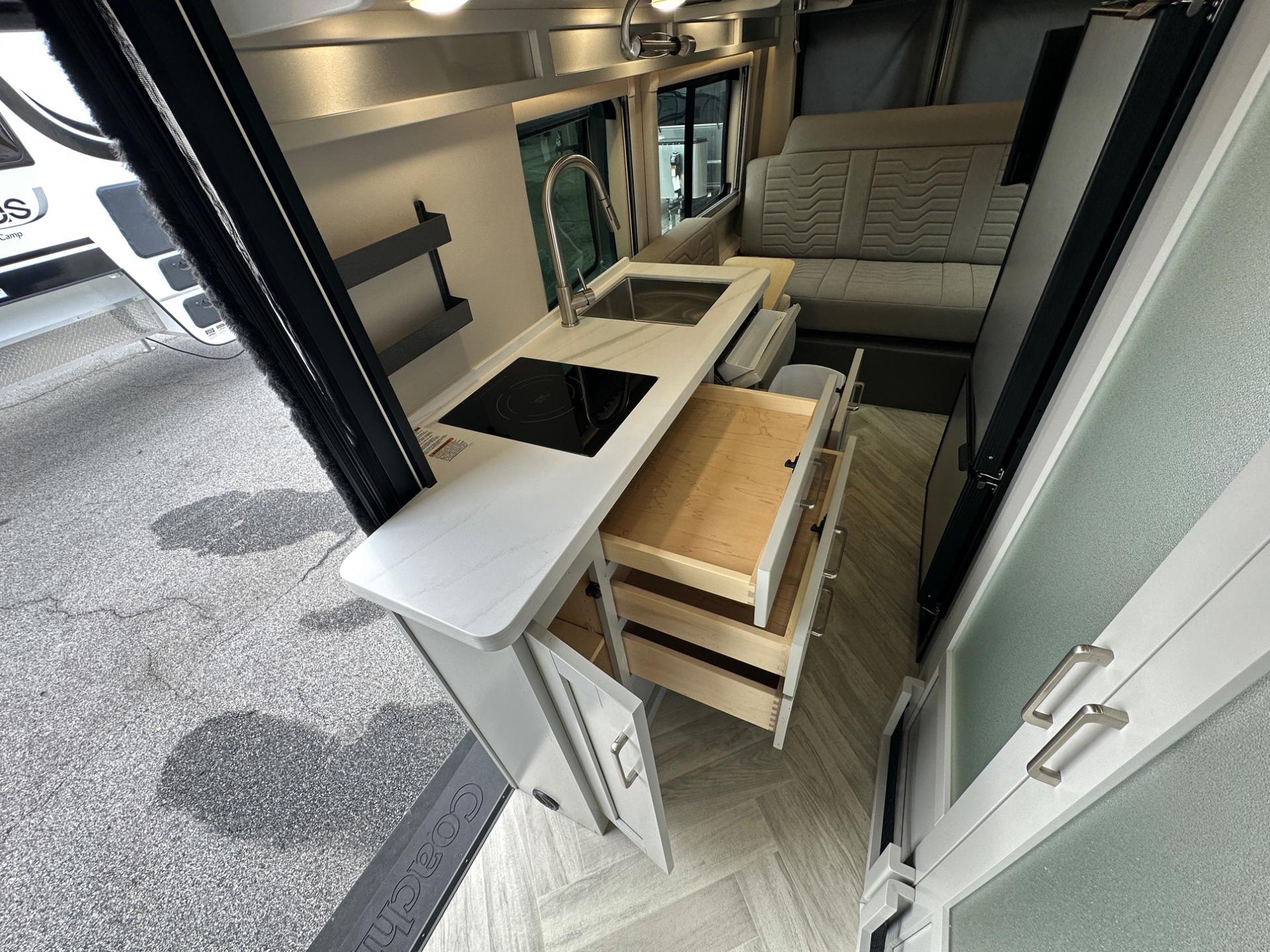 2025 Coachmen 2025 Coachmen Beyond - thumbnail 16