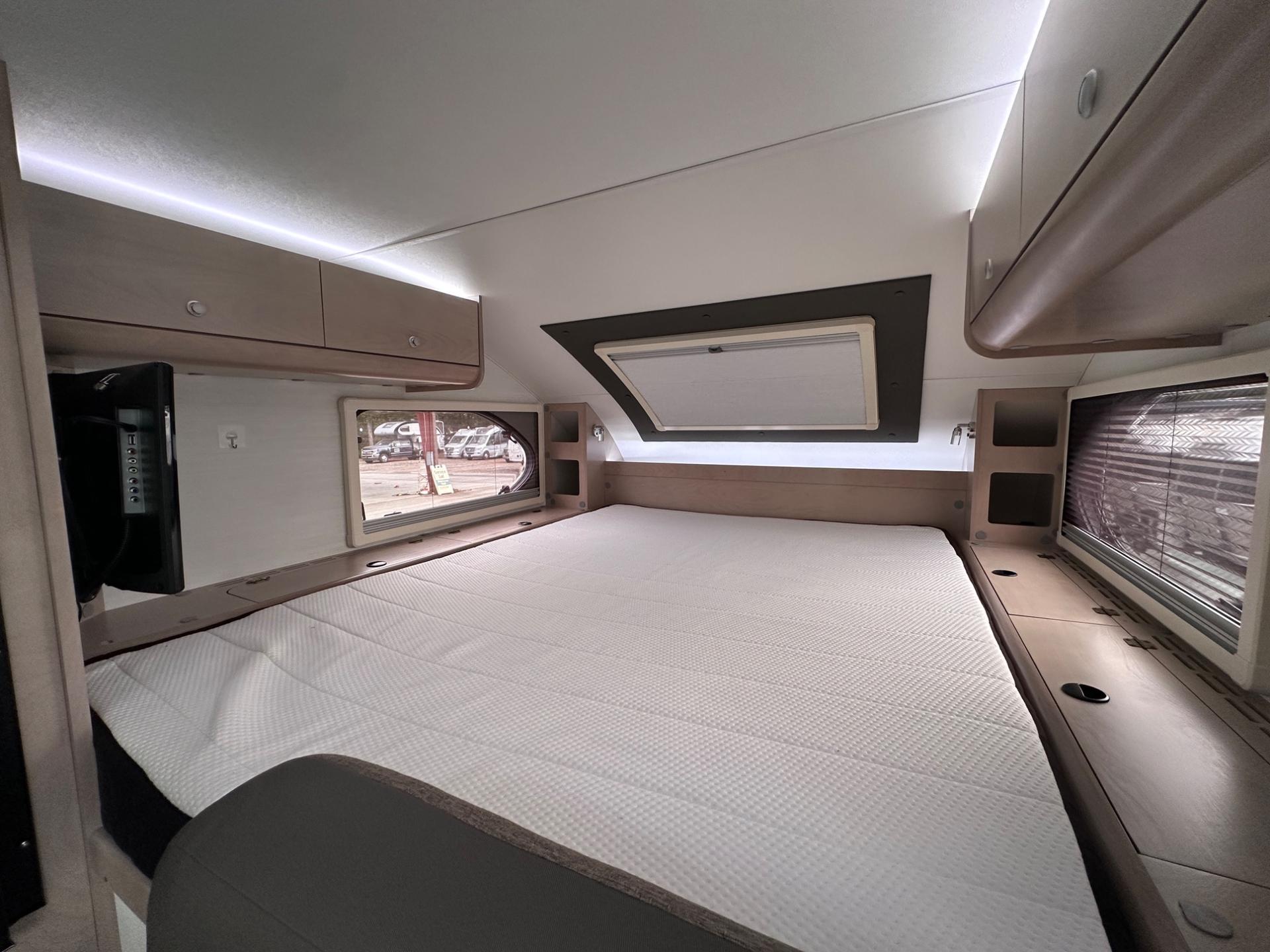 2025 nuCamp 2025 nuCamp Cirrus - thumbnail 18