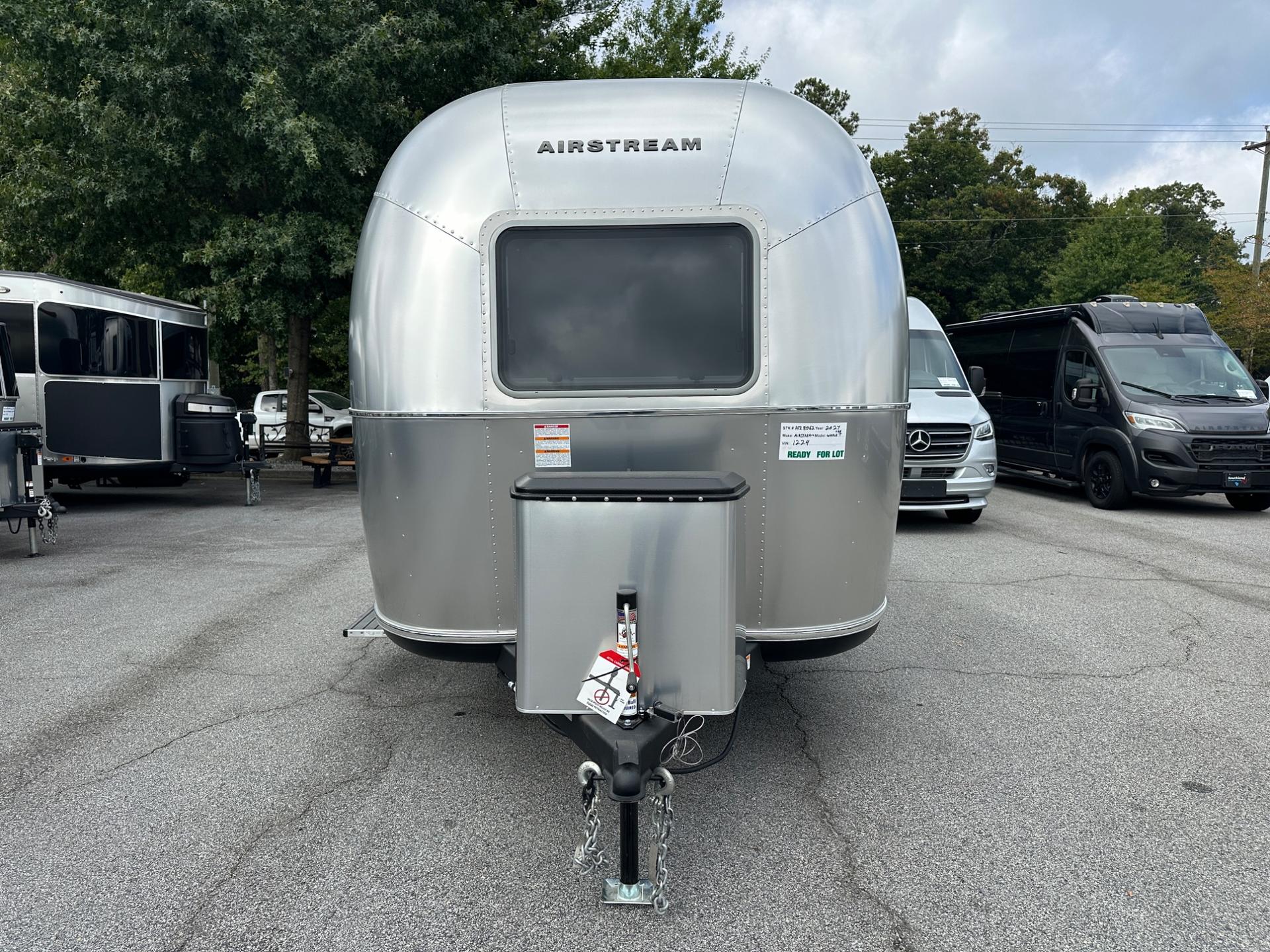2027 Airstream 2027 Airstream World Traveler - thumbnail 10