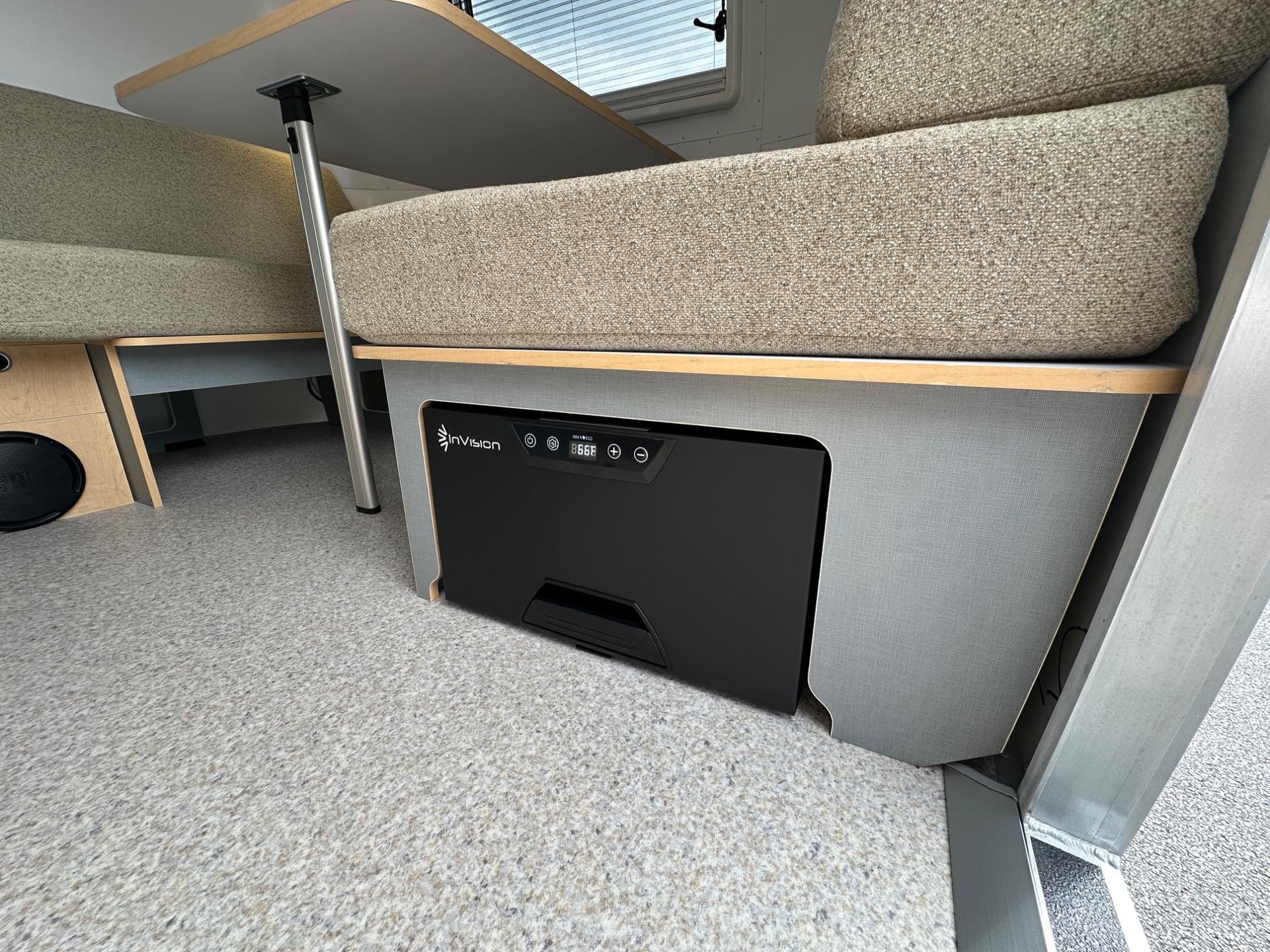 2027 Airstream 2027 Airstream World Traveler - thumbnail 13