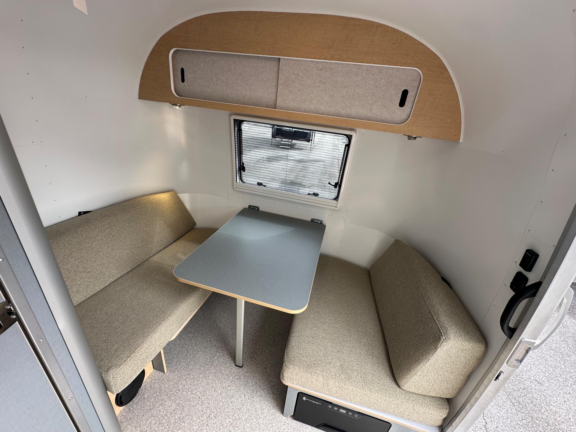 2027 Airstream 2027 Airstream World Traveler - thumbnail 15