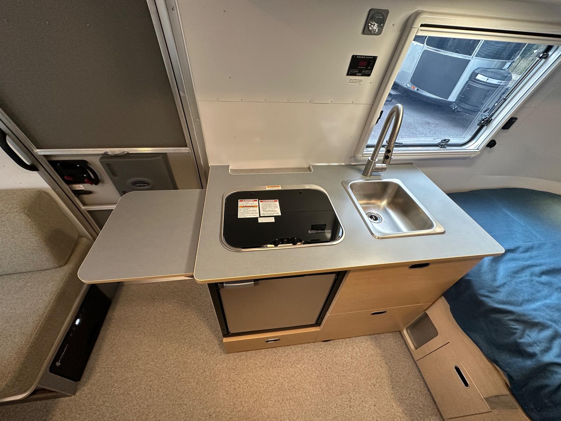 2027 Airstream 2027 Airstream World Traveler - thumbnail 35