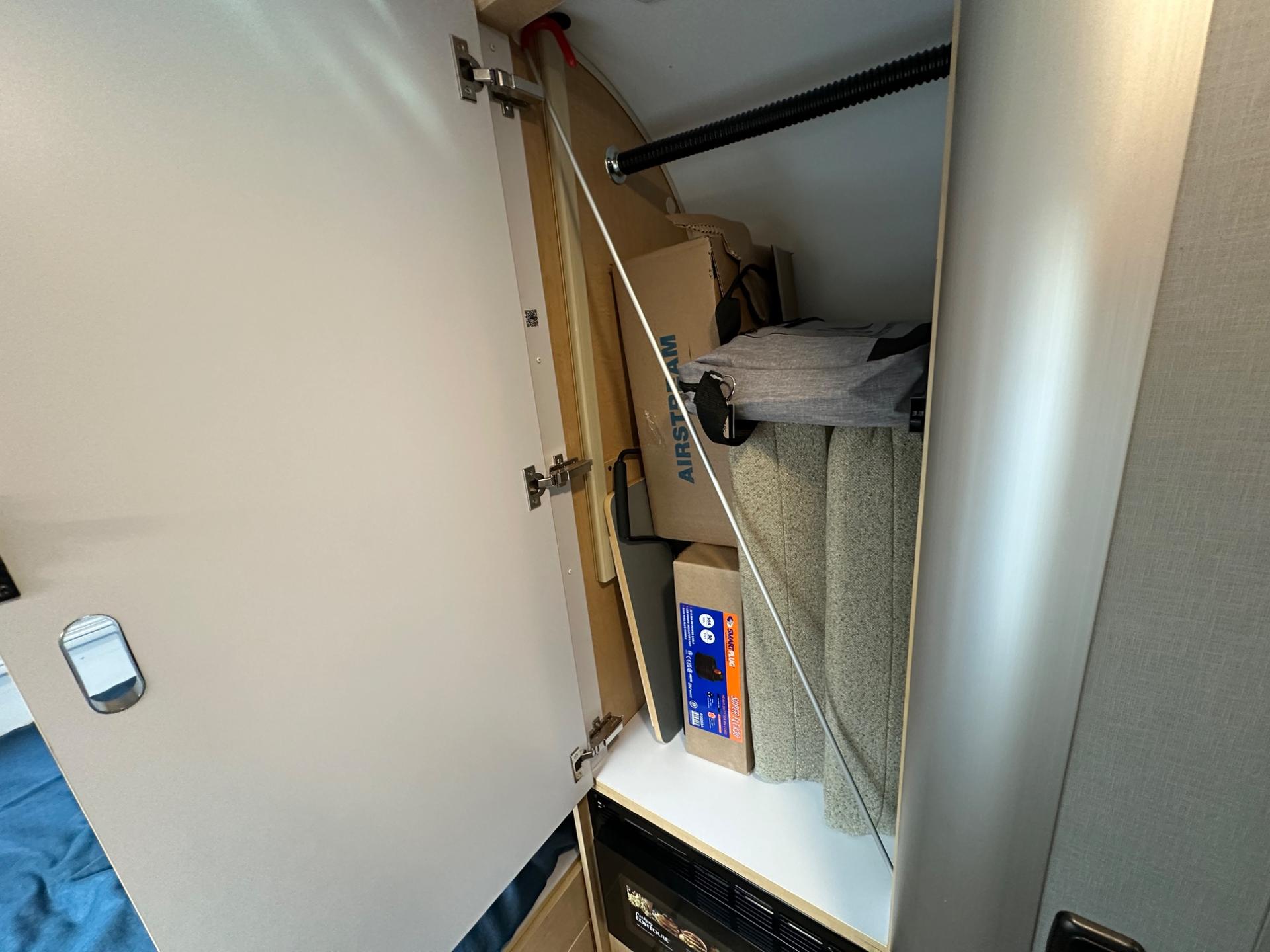 2027 Airstream 2027 Airstream World Traveler - thumbnail 26