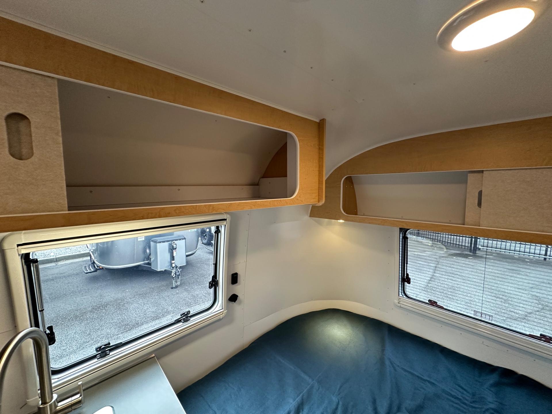 2027 Airstream 2027 Airstream World Traveler - thumbnail 28