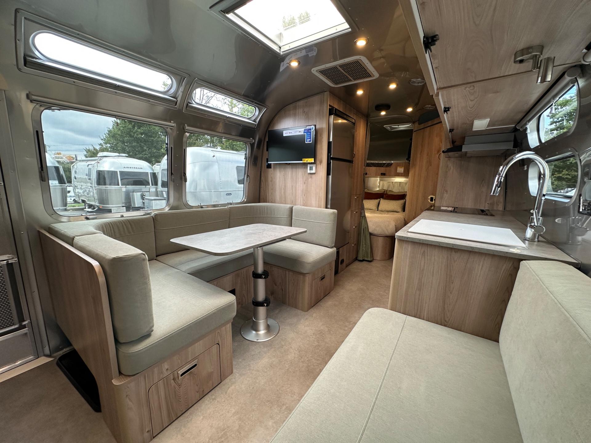 2027 Airstream 2027 Airstream Flying Cloud - thumbnail 67