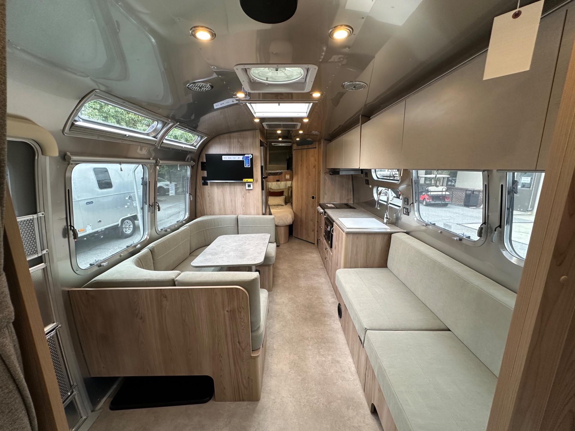 2027 Airstream 2027 Airstream Flying Cloud - thumbnail 18