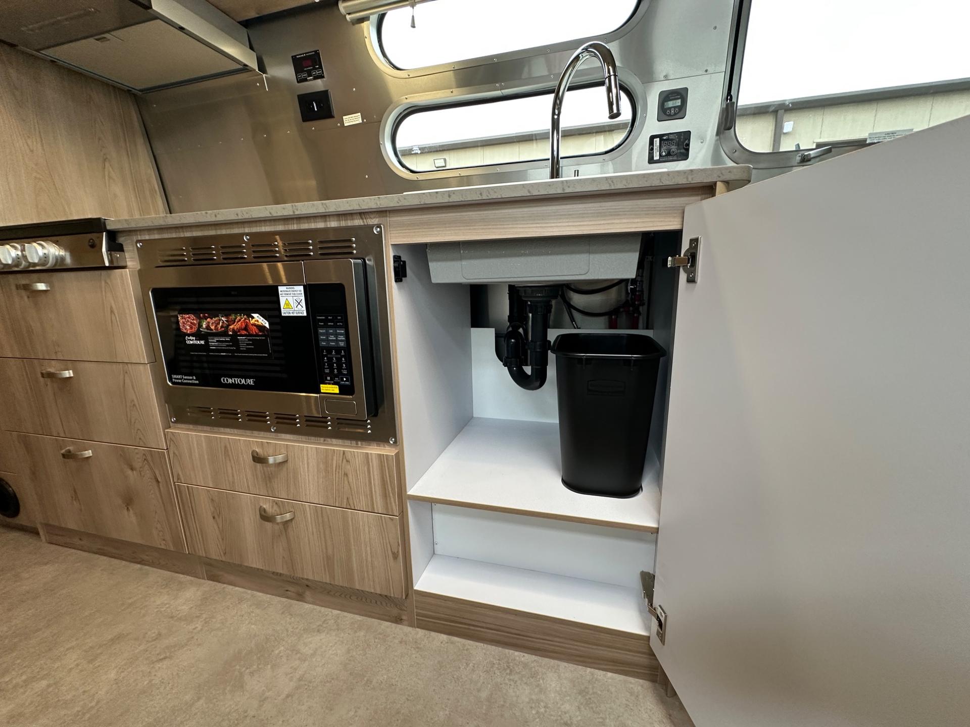 2027 Airstream 2027 Airstream Flying Cloud - thumbnail 29
