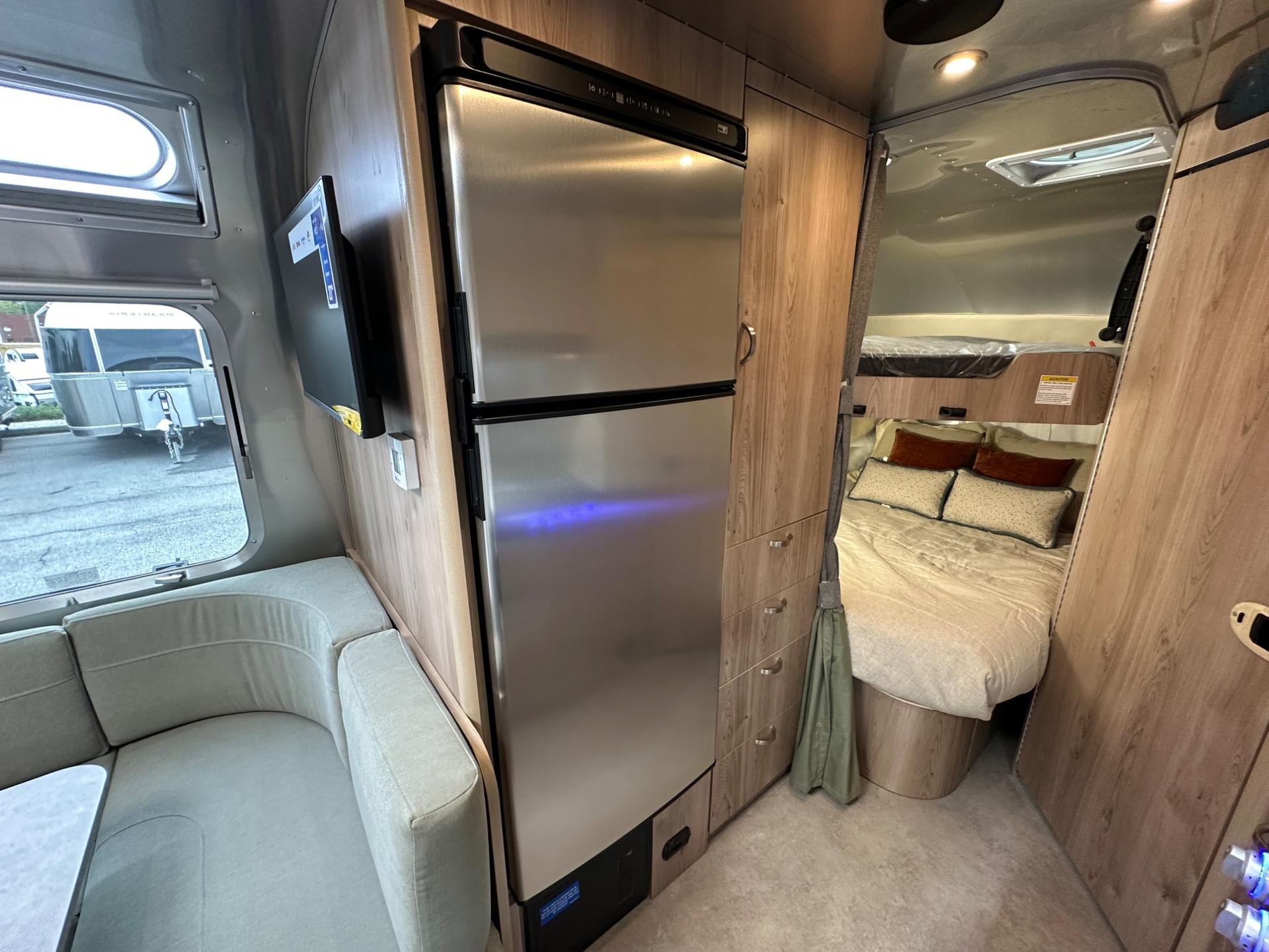 2027 Airstream 2027 Airstream Flying Cloud - thumbnail 43