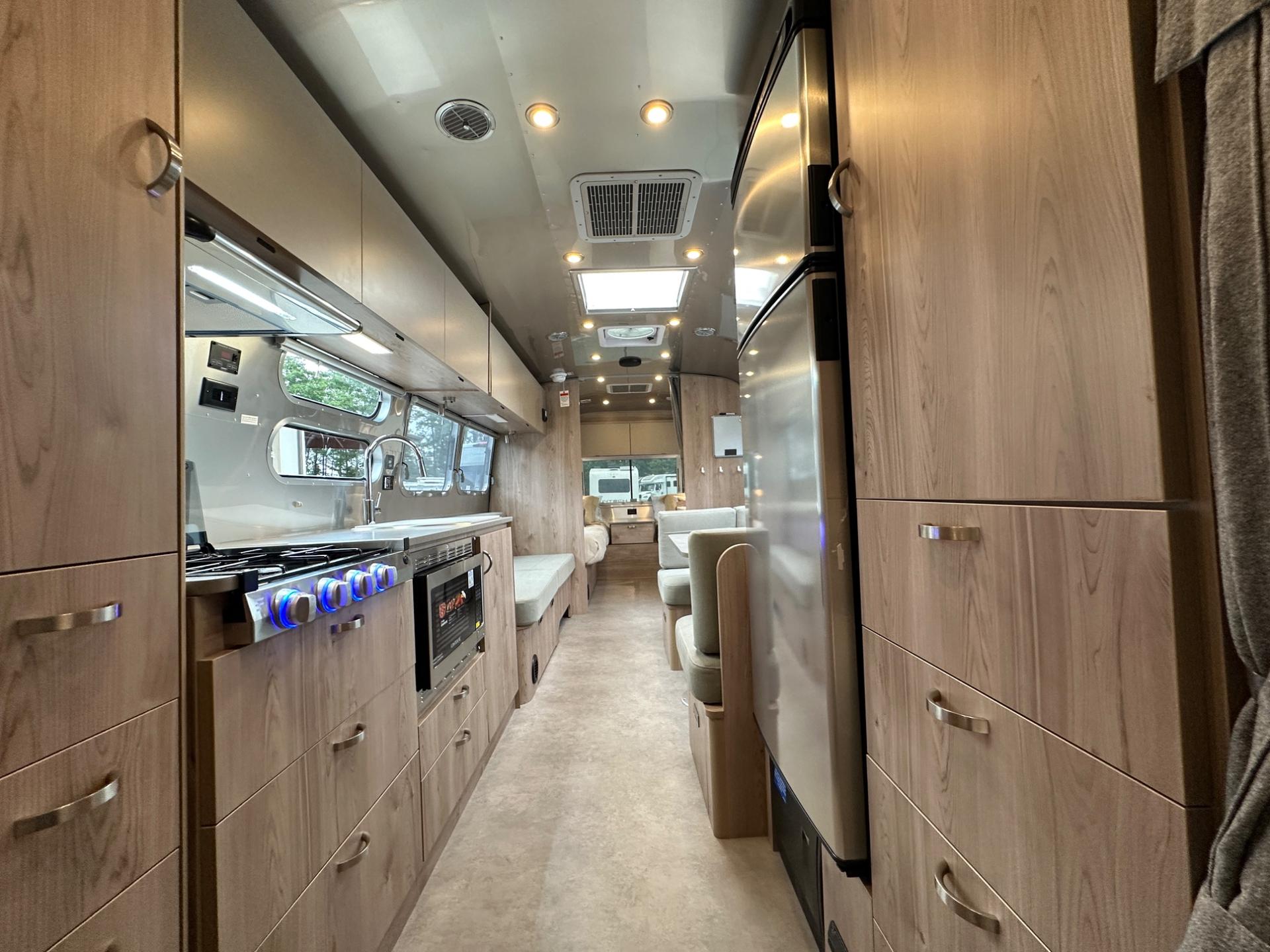 2027 Airstream 2027 Airstream Flying Cloud - thumbnail 47