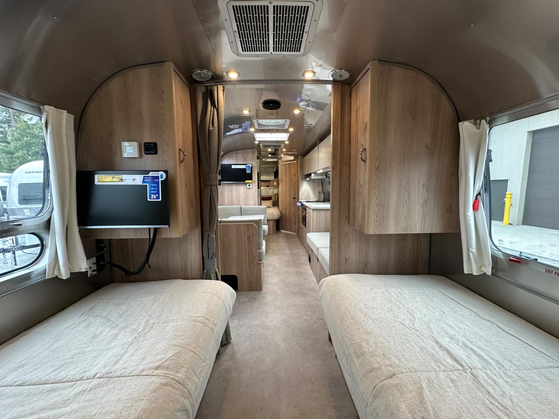 2027 Airstream 2027 Airstream Flying Cloud - thumbnail 61