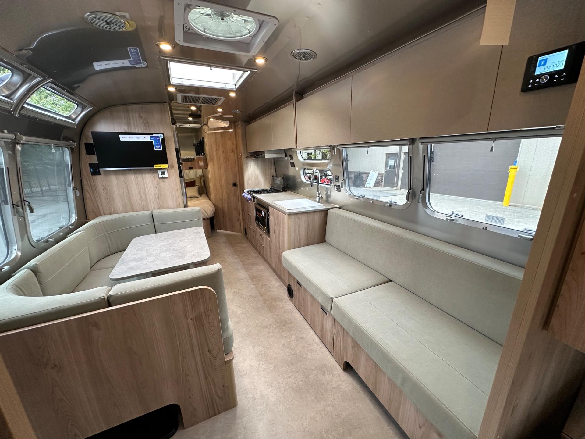 2027 Airstream 2027 Airstream Flying Cloud - thumbnail 65