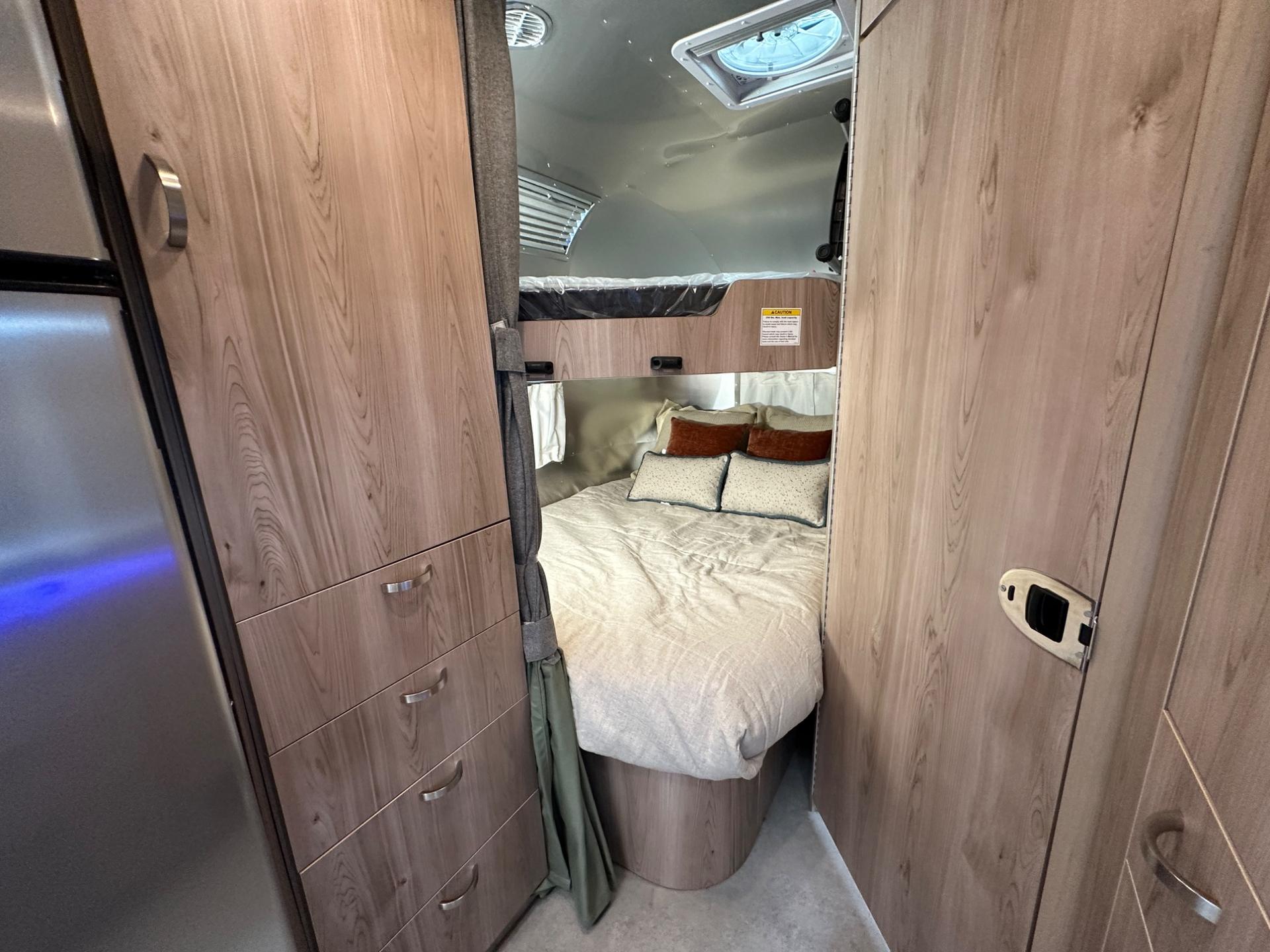 2027 Airstream 2027 Airstream Flying Cloud - thumbnail 37
