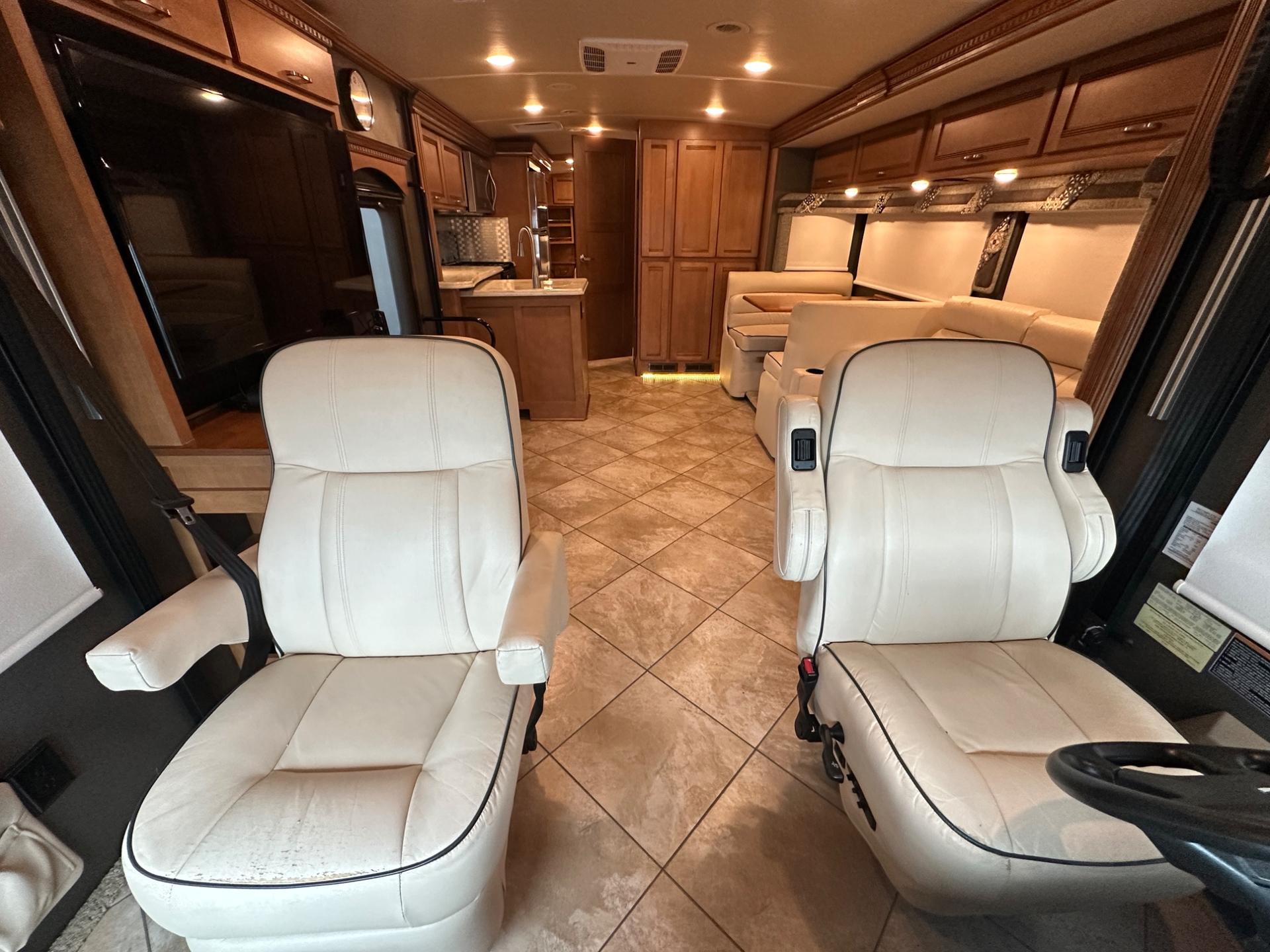 2017 Winnebago 2017 Winnebago Forza - thumbnail 12
